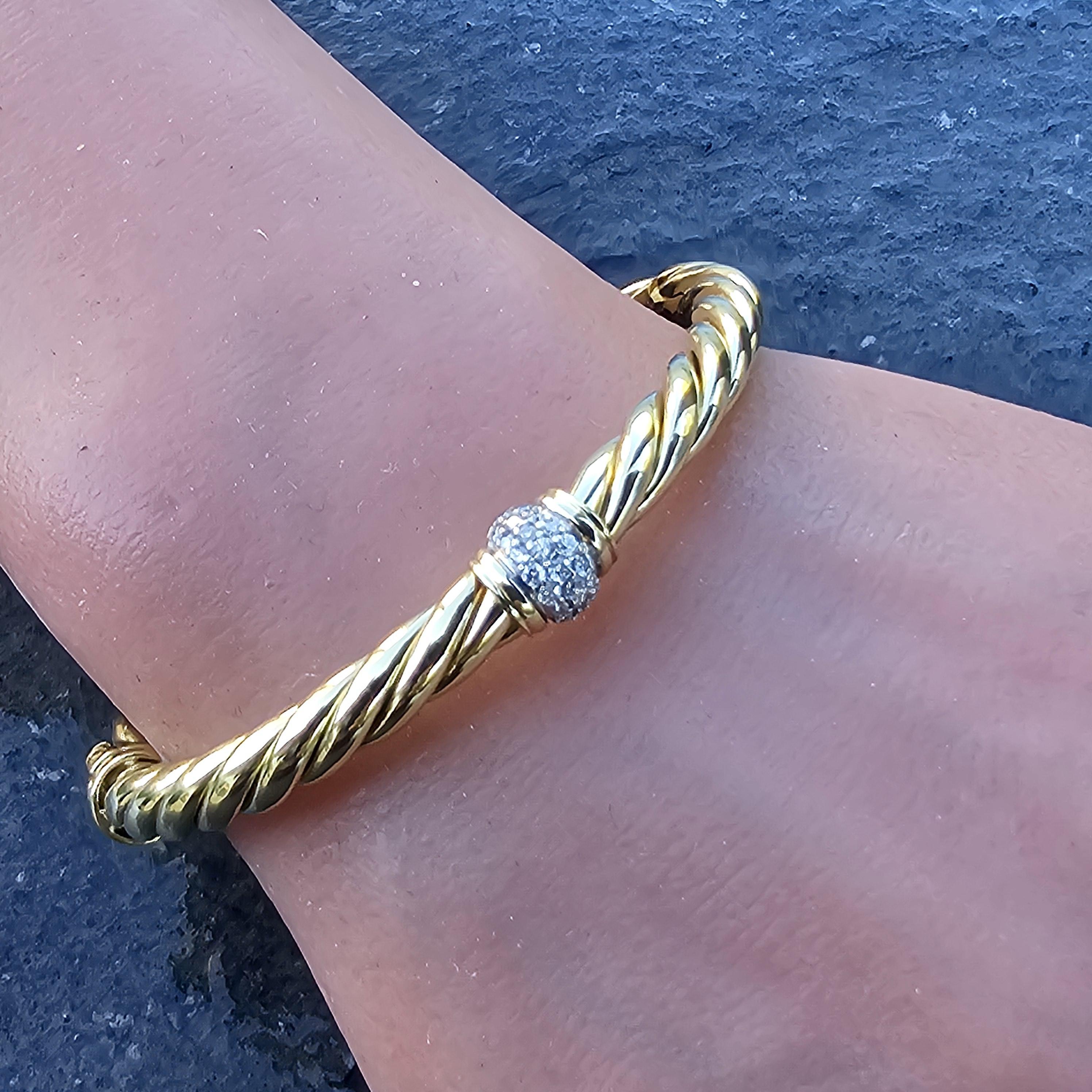 David Yurman Bracciale scolpito con stazione di diamanti in oro 18k Bracciale a cavo 6,5