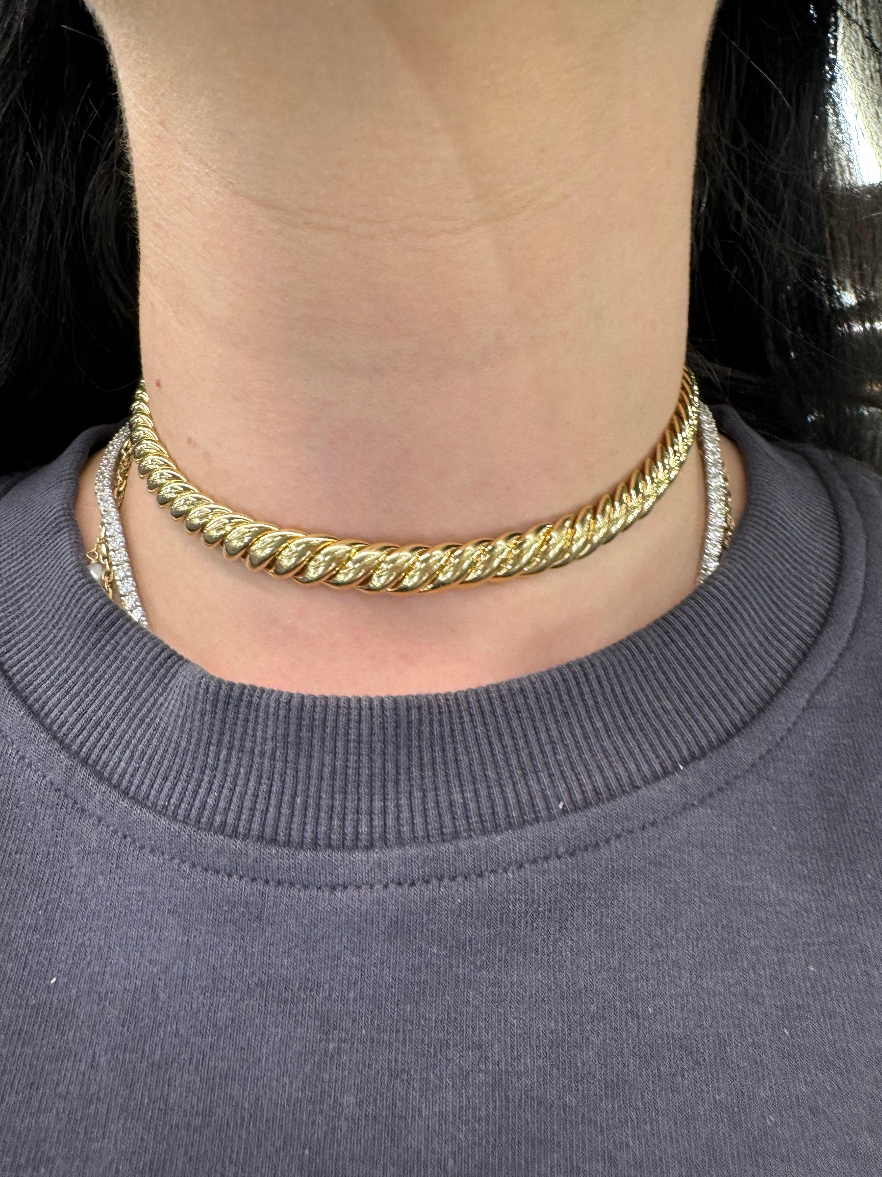 David Yurman Sculpted Cable Choker Necklace 18 Karat Yellow Gold 13.75 Inches In Excellent Condition In New York, NY