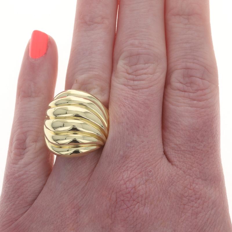 David Yurman Sculpted Cable Dome Statement Band Yellow Gold 18k Ring In Excellent Condition For Sale In Greensboro, NC