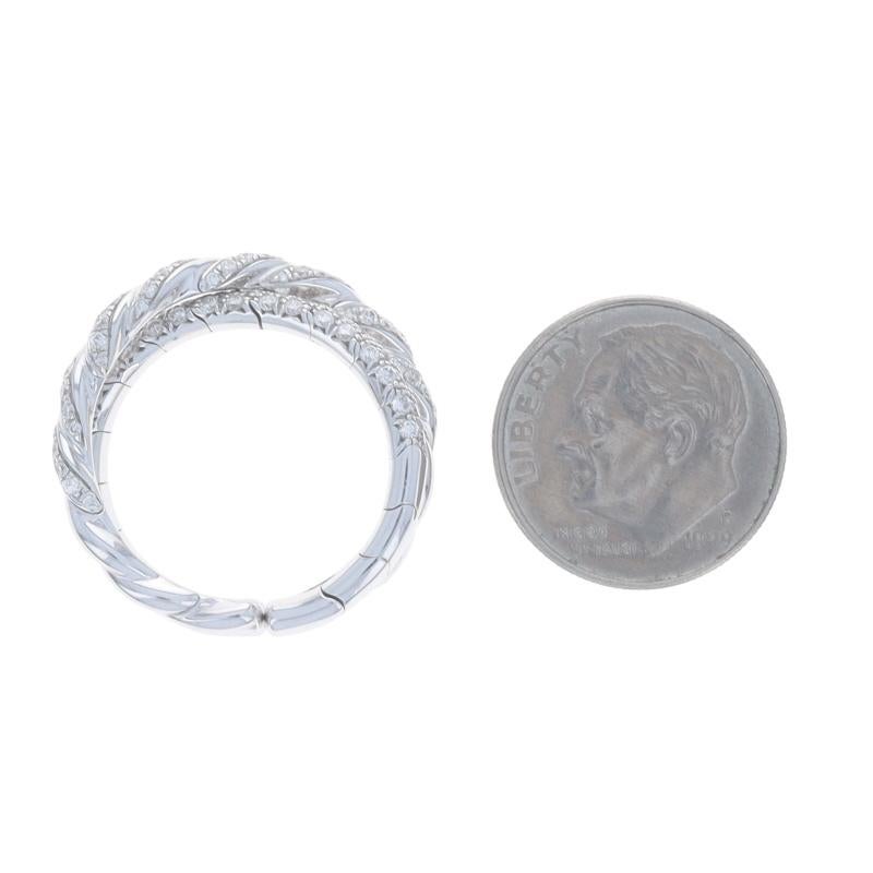 Anillo David Yurman de oro blanco de 18 quilates con cable esculpido, pavé, flexible y 2 filas de diamantes SZ6 en venta 1