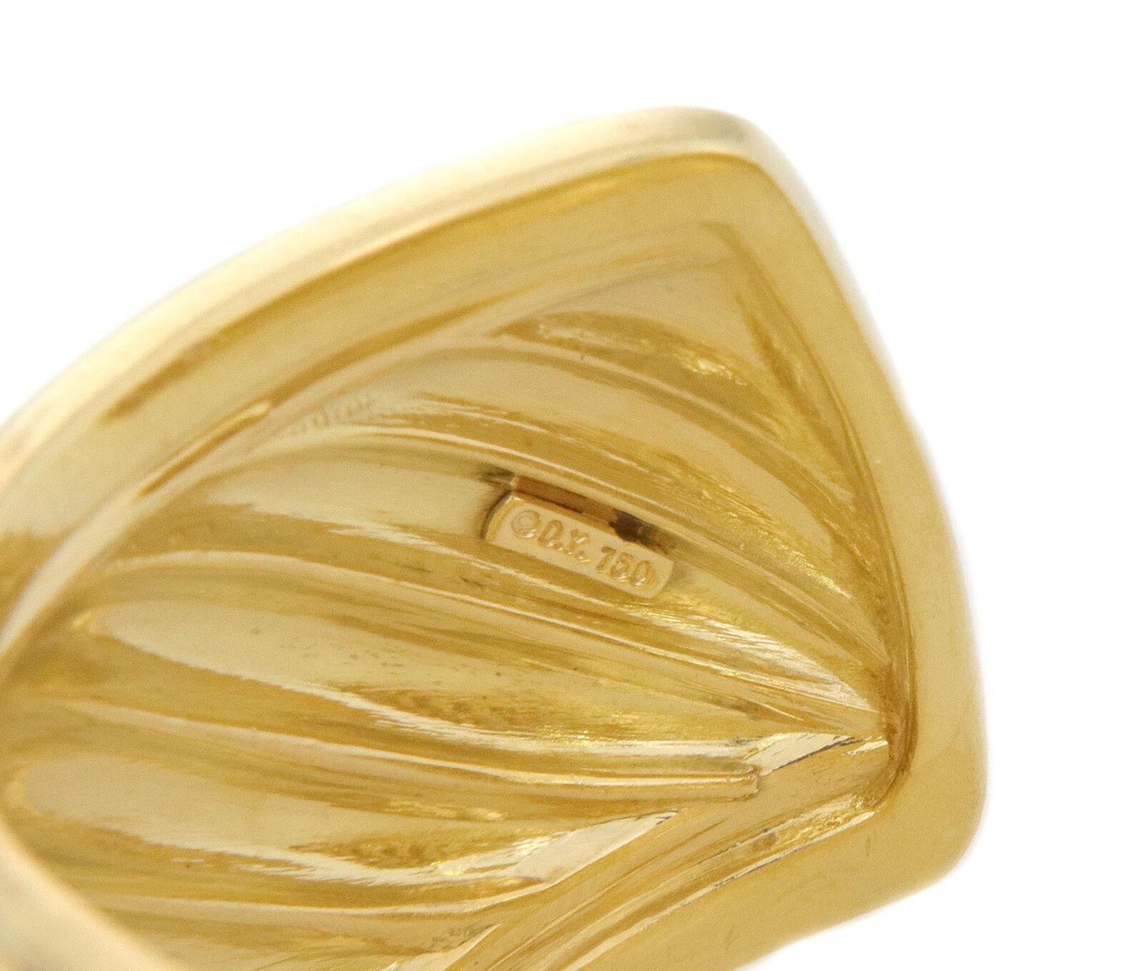 David Yurman Sculpted Pave Diamond 18k Gold Manschettenknopf Armband im Zustand „Hervorragend“ im Angebot in Boca Raton, FL