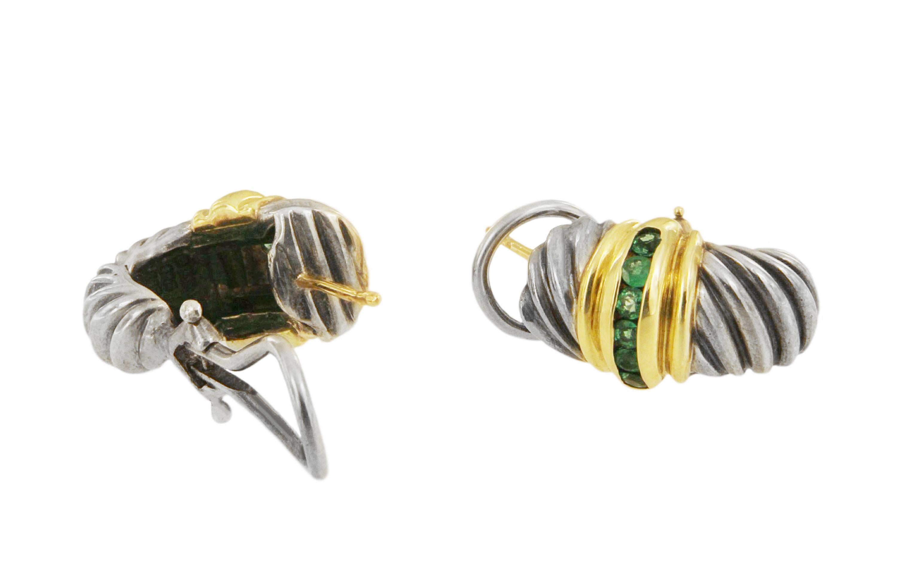 -Mint condition
-Sterling silver & 14k yellow gold
-12.5 grams
-18.7 x 10.8mm each
-12 round genuine green emeralds (.40ctw)
-Includes David Yurman box