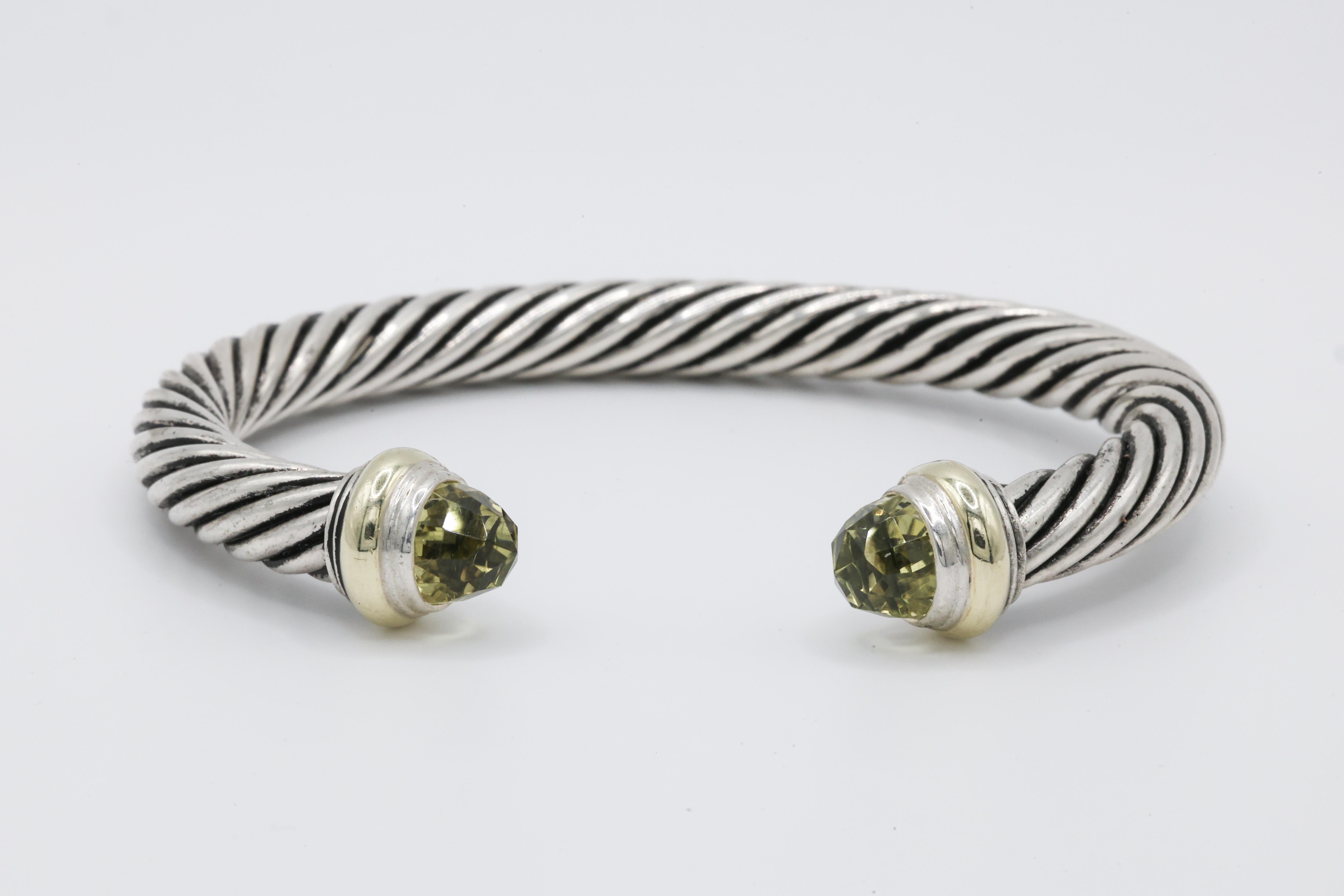 David Yurman Bracelet manchette briolettes en argent et or jaune 14 carats avec péridots Excellent état - En vente à Los Angeles, CA