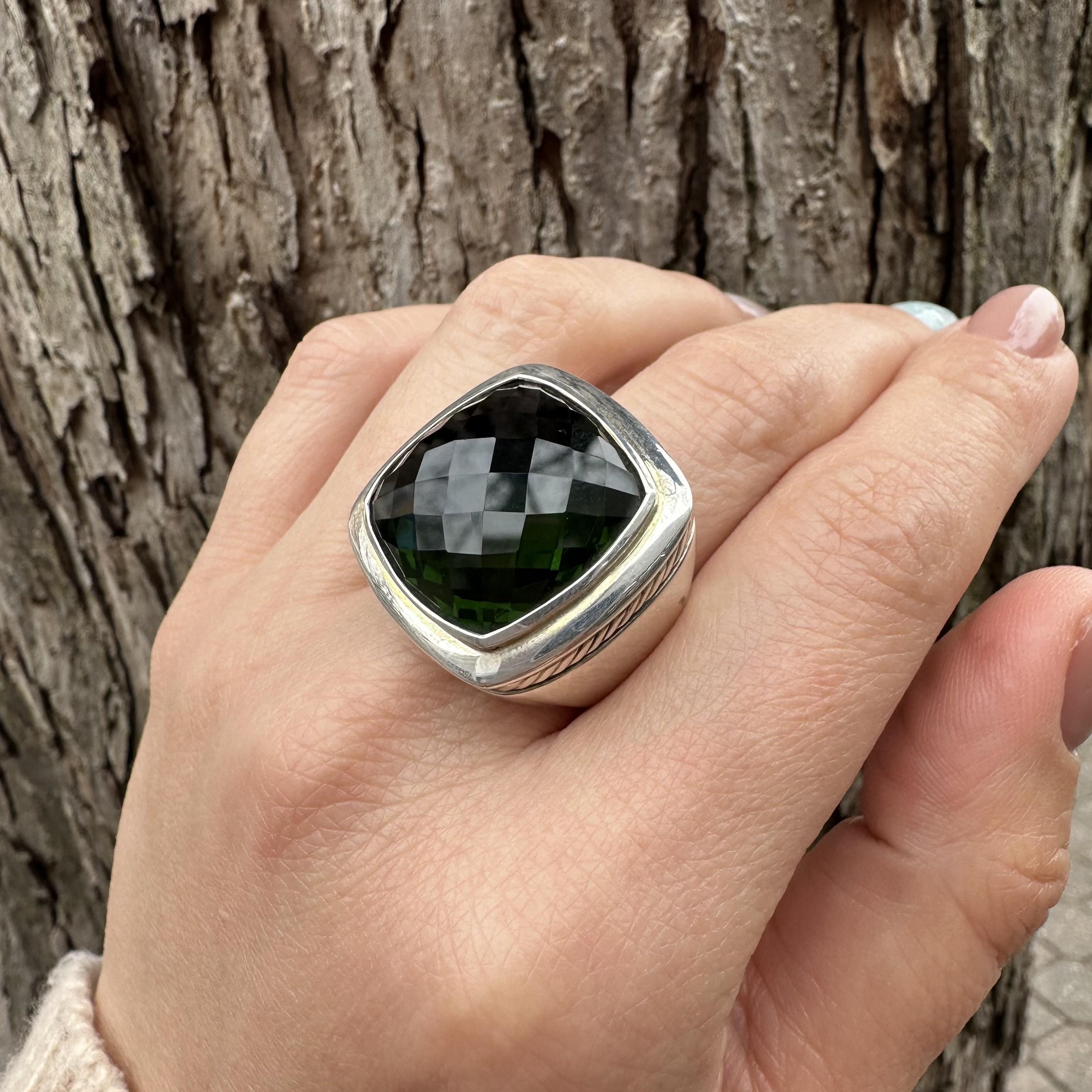 David Yurman Anillo Albion de 20 mm con piedra verde en forma de cojín de damero de plata en venta 6