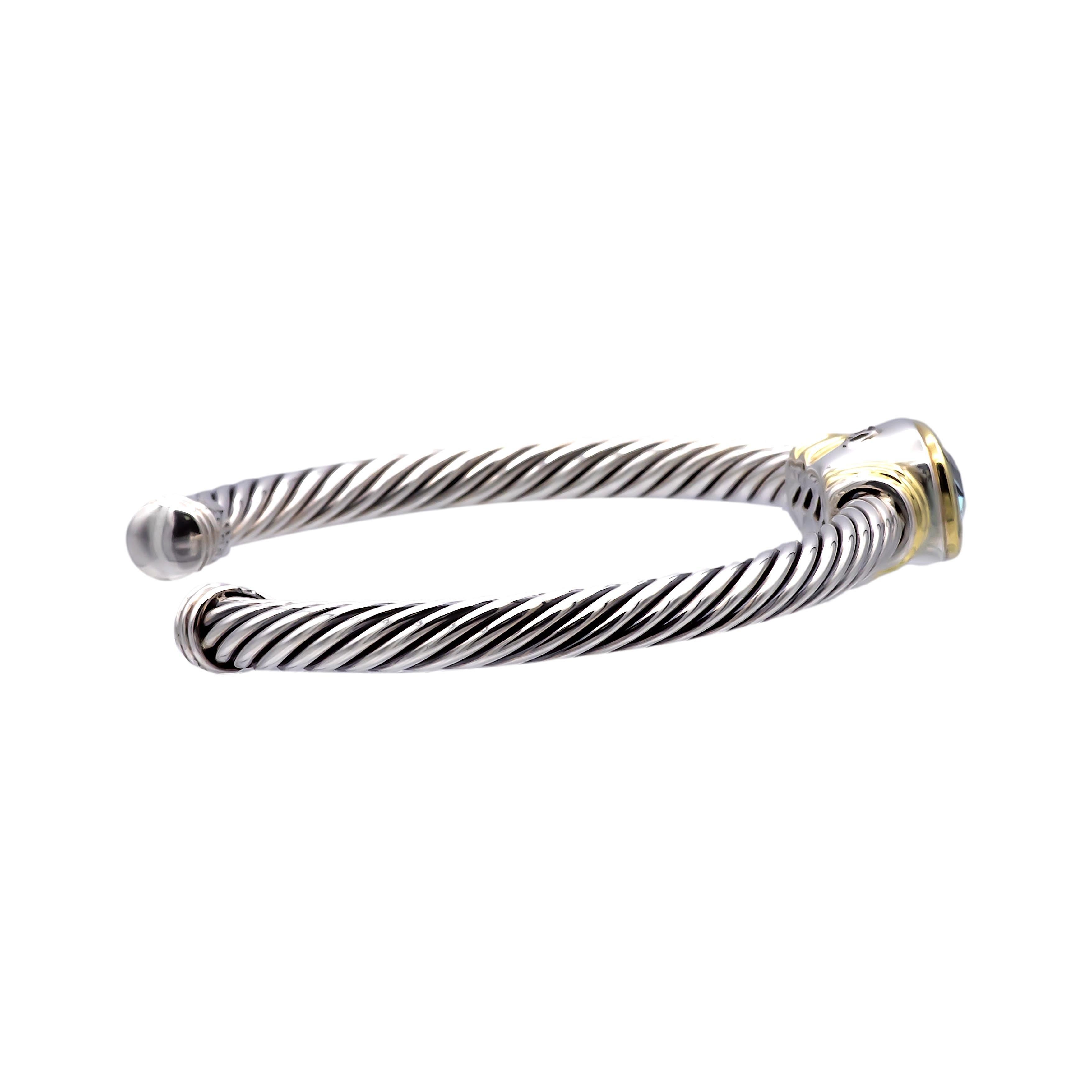 Offenes Manschettenarmband von David Yurman, Silber, edeles 14k Gold, Silber, Kabel, blauer Topas im Zustand „Hervorragend“ in New York, NY
