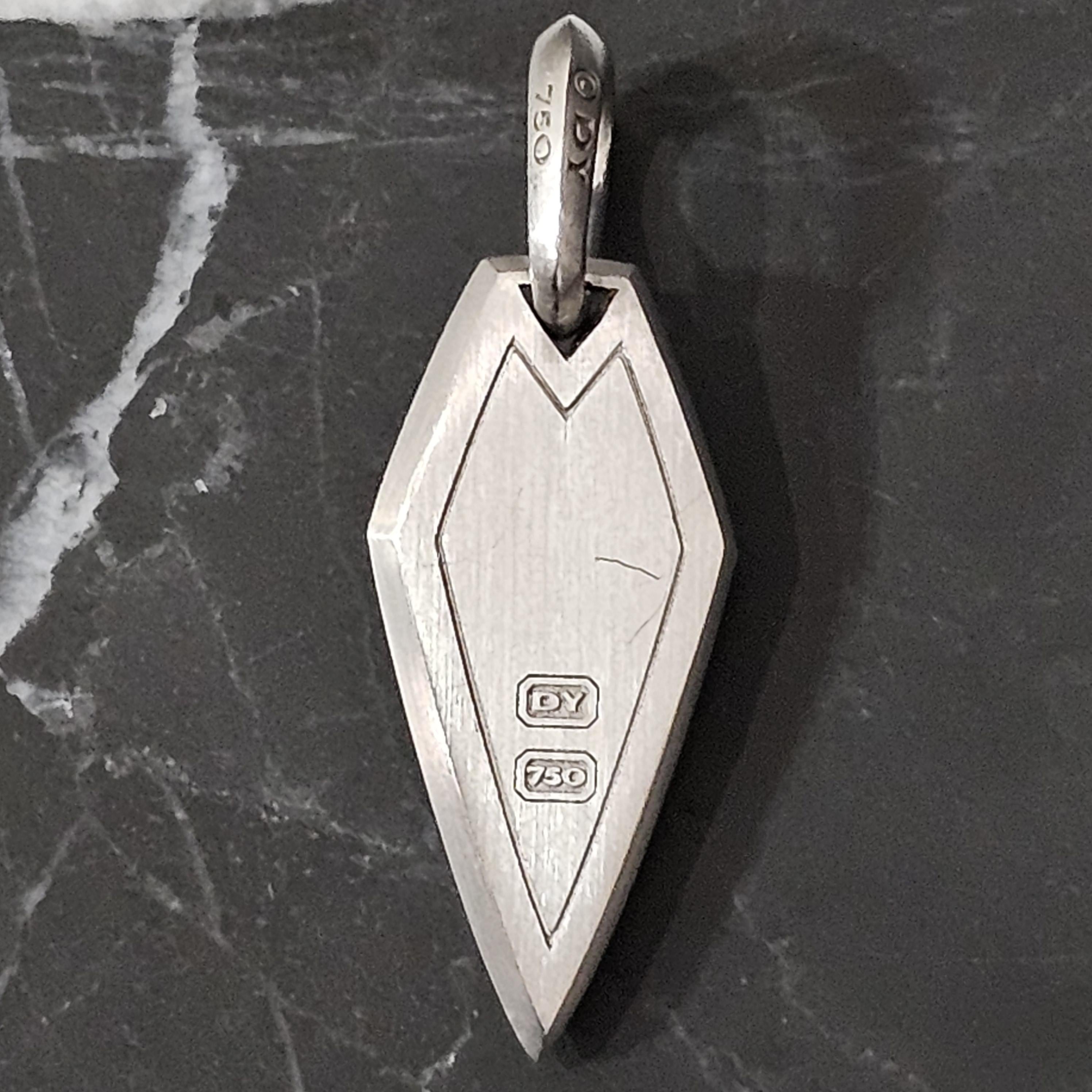 David Yurman Spearpoint Black Diamond Pendant Amulet 18k White Gold with Box In Good Condition In Northbrook, IL