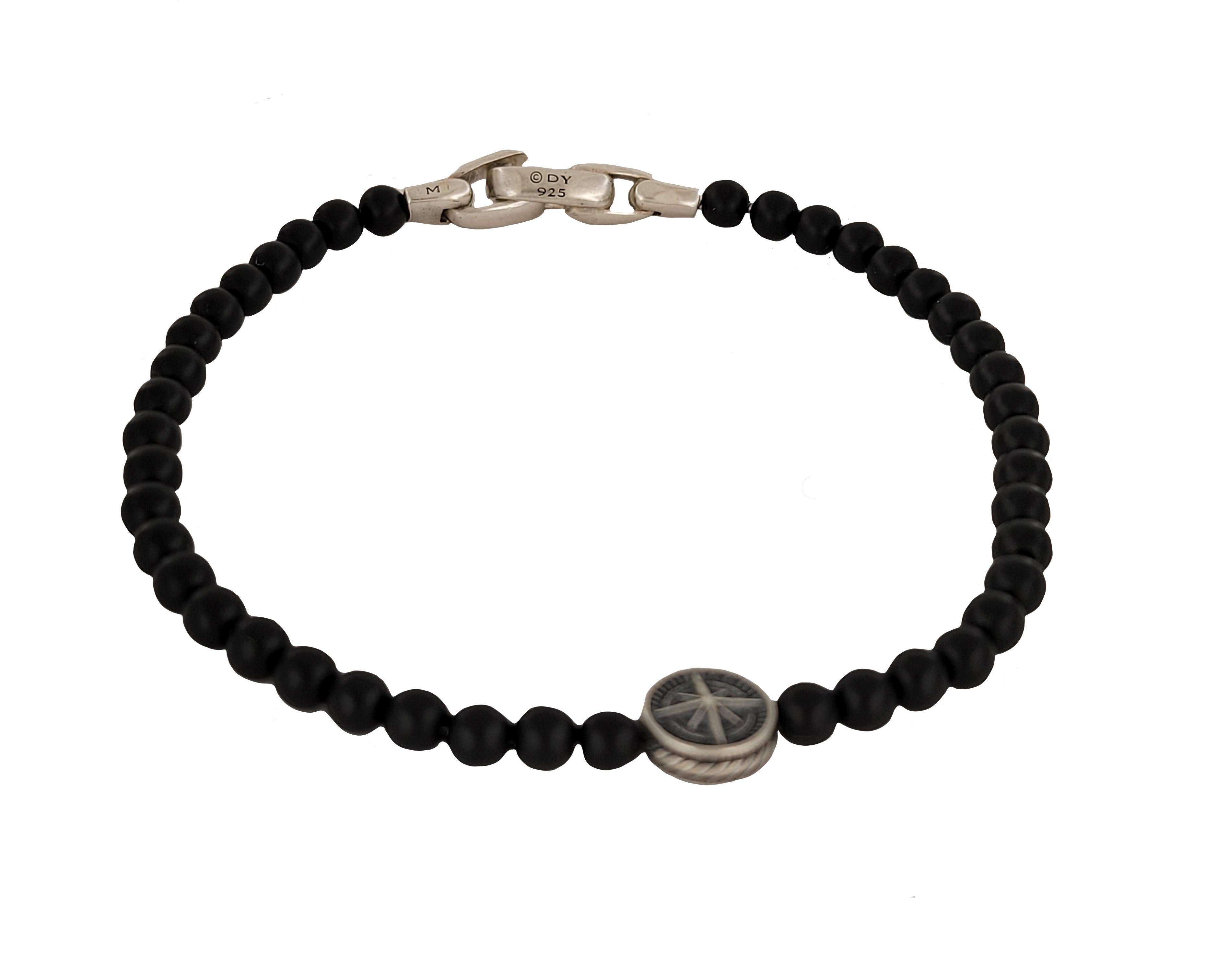 Marchio David Yurman
Perline spirituali in onice nera
Materiale Argento Sterling 925
Lunghezza bracciale 8,5''
Perline da 4,5 mm
Genere Uomini
Condizione Nuova
Viene fornito con l'astuccio David Yurman.