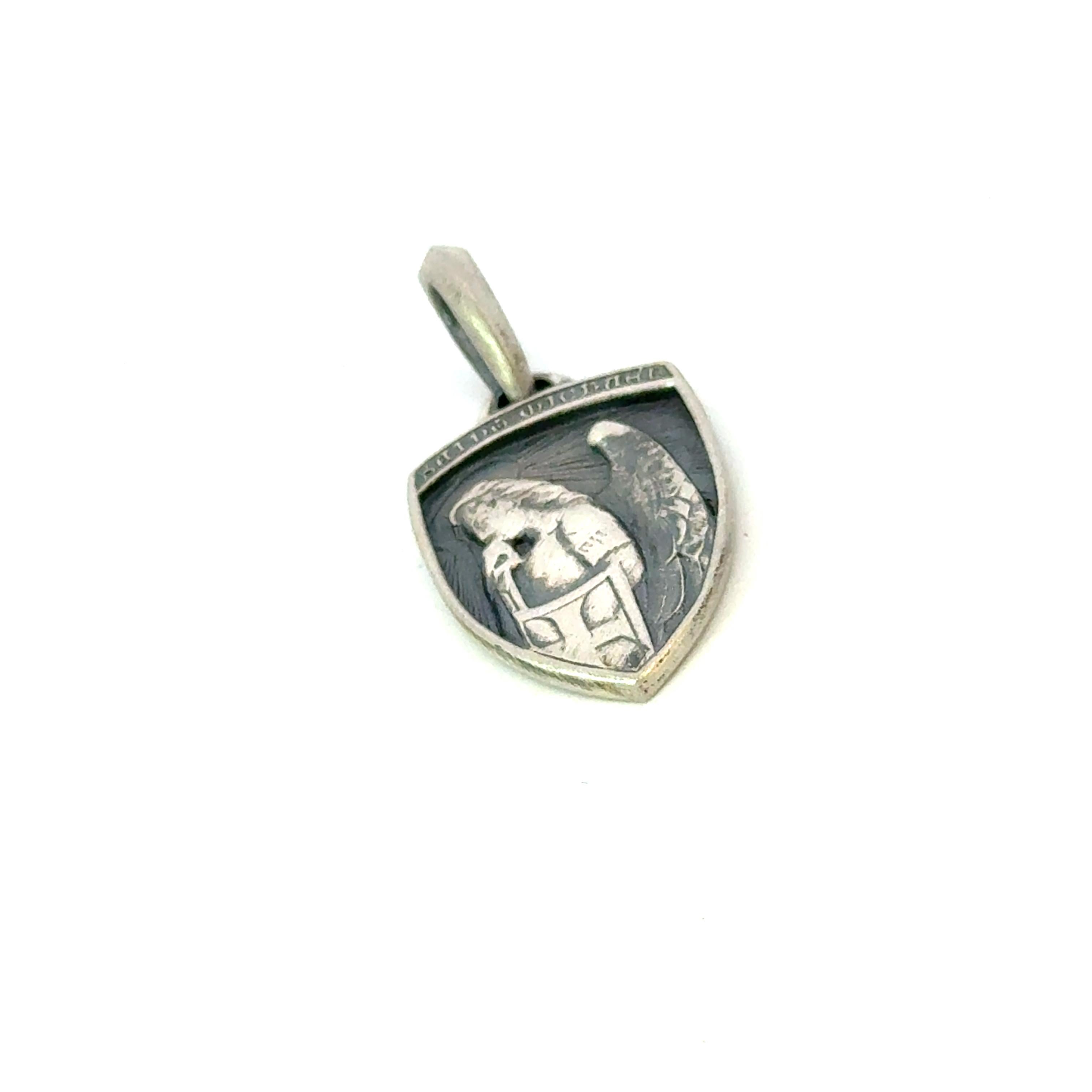 David Yurman St. Micheal Amulet Pendant Sterling Silver Estate en Bueno estado para la venta en Brooklyn, NY