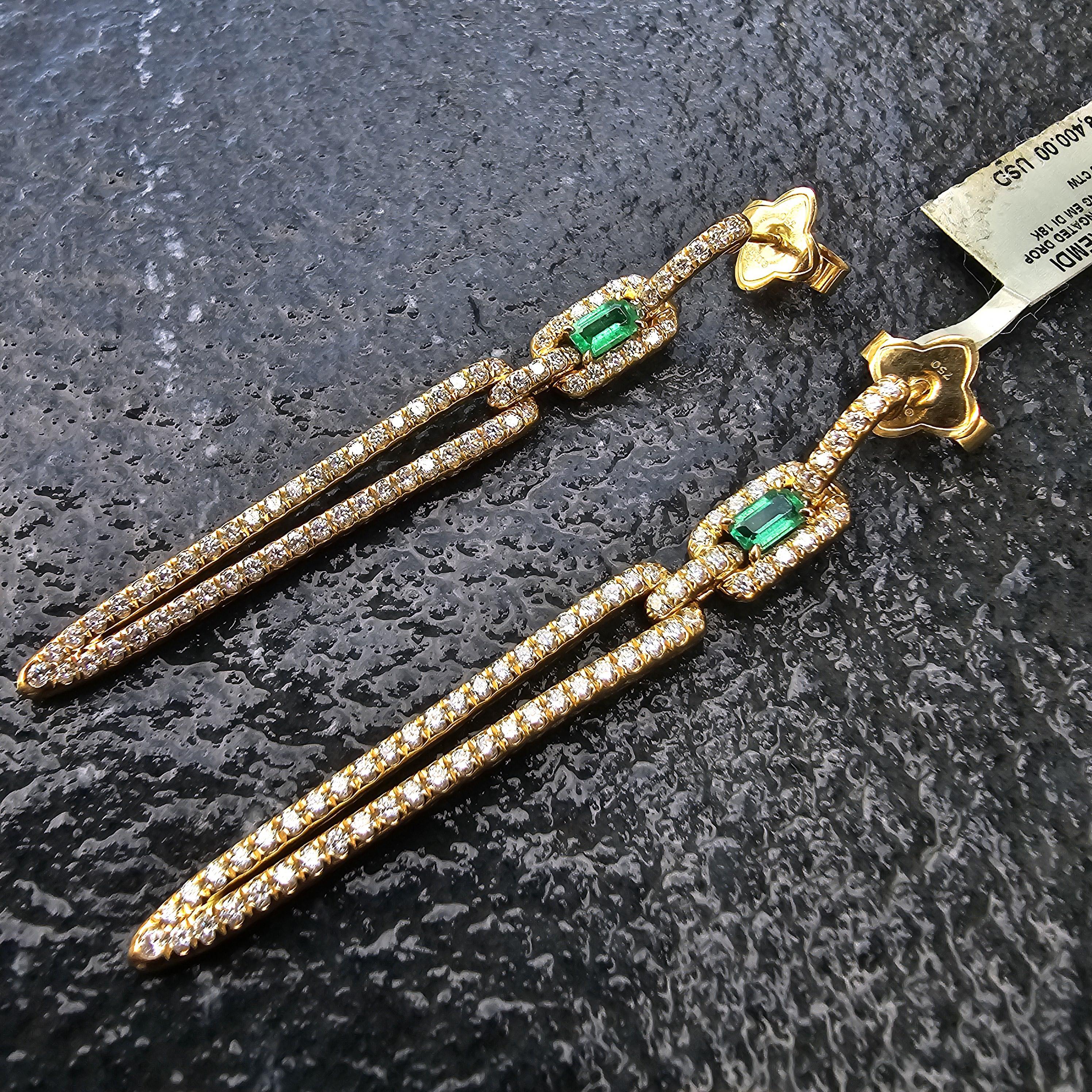 David Yurman Stax Emerald Diamond Earrings Dangle Drop 18k Gold 9400 Bon état - En vente à Northbrook, IL