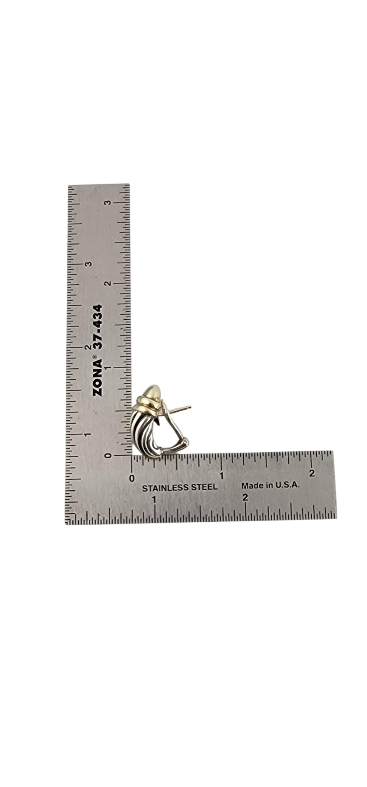 Contemporain David Yurman Sterling 14K Yellow Gold Shrimp Cable Earrings #24024 (Boucles d'oreilles en forme de crevettes en or jaune) en vente