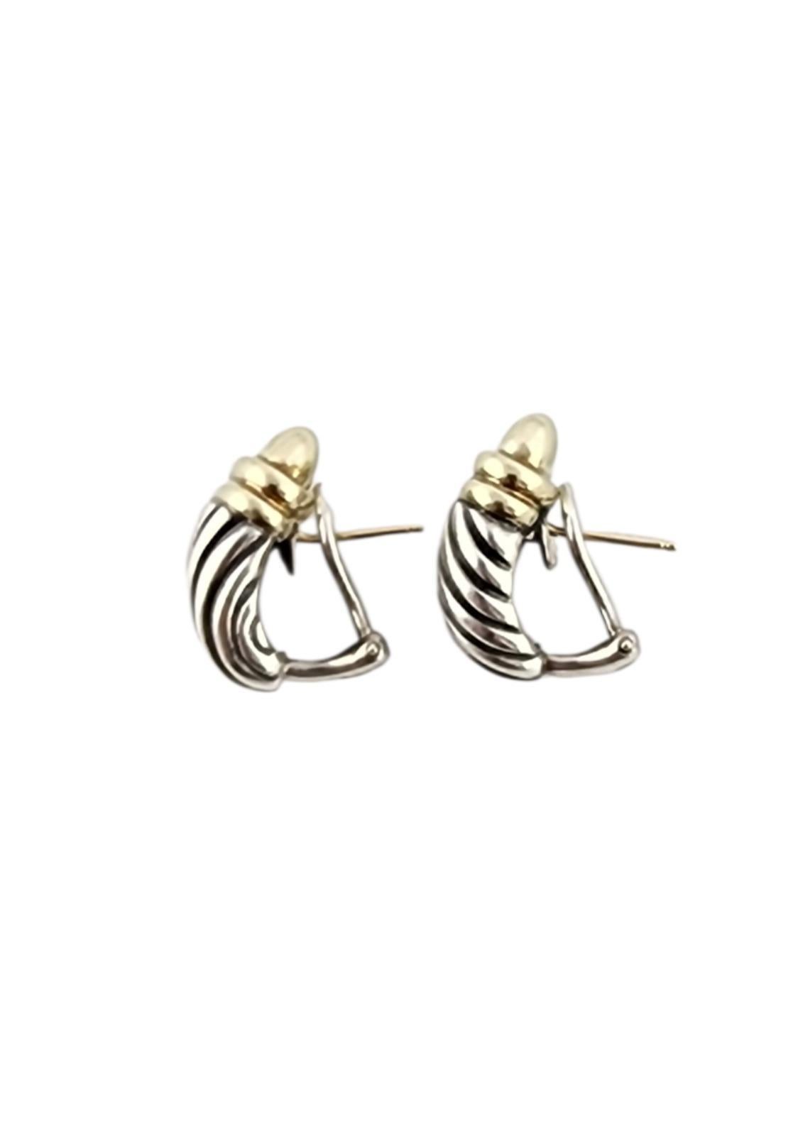 David Yurman Sterling 14K Yellow Gold Shrimp Cable Earrings #24024 (Boucles d'oreilles en forme de crevettes en or jaune) Bon état - En vente à Washington Depot, CT