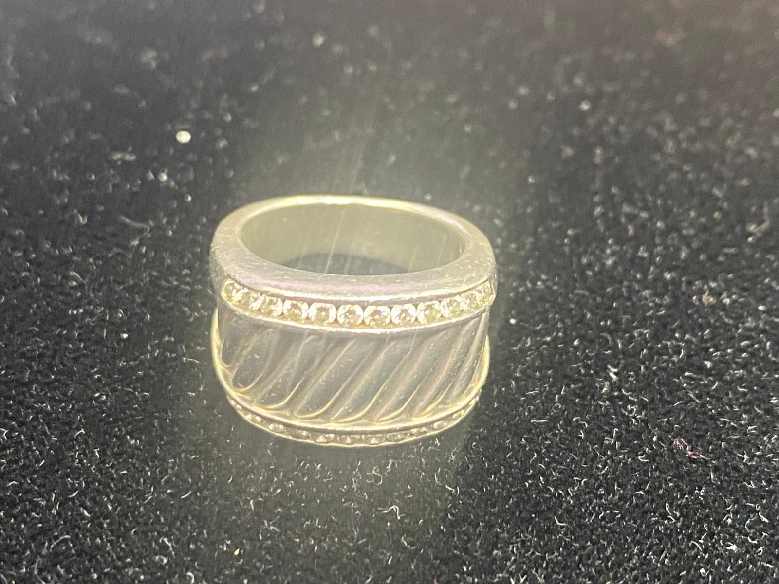 David Yurman, bague à anneau de style câble en argent sterling et diamants, taille 5,5 Bon état - En vente à Sherman Oaks, CA