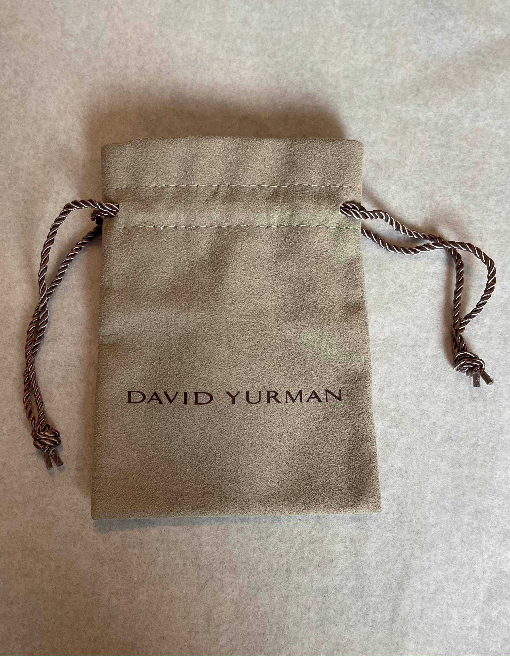 David Yurman Sterling & London Blue Topaz Berries Cable Bangle Bracelet sz 6” In Excellent Condition In New York, NY