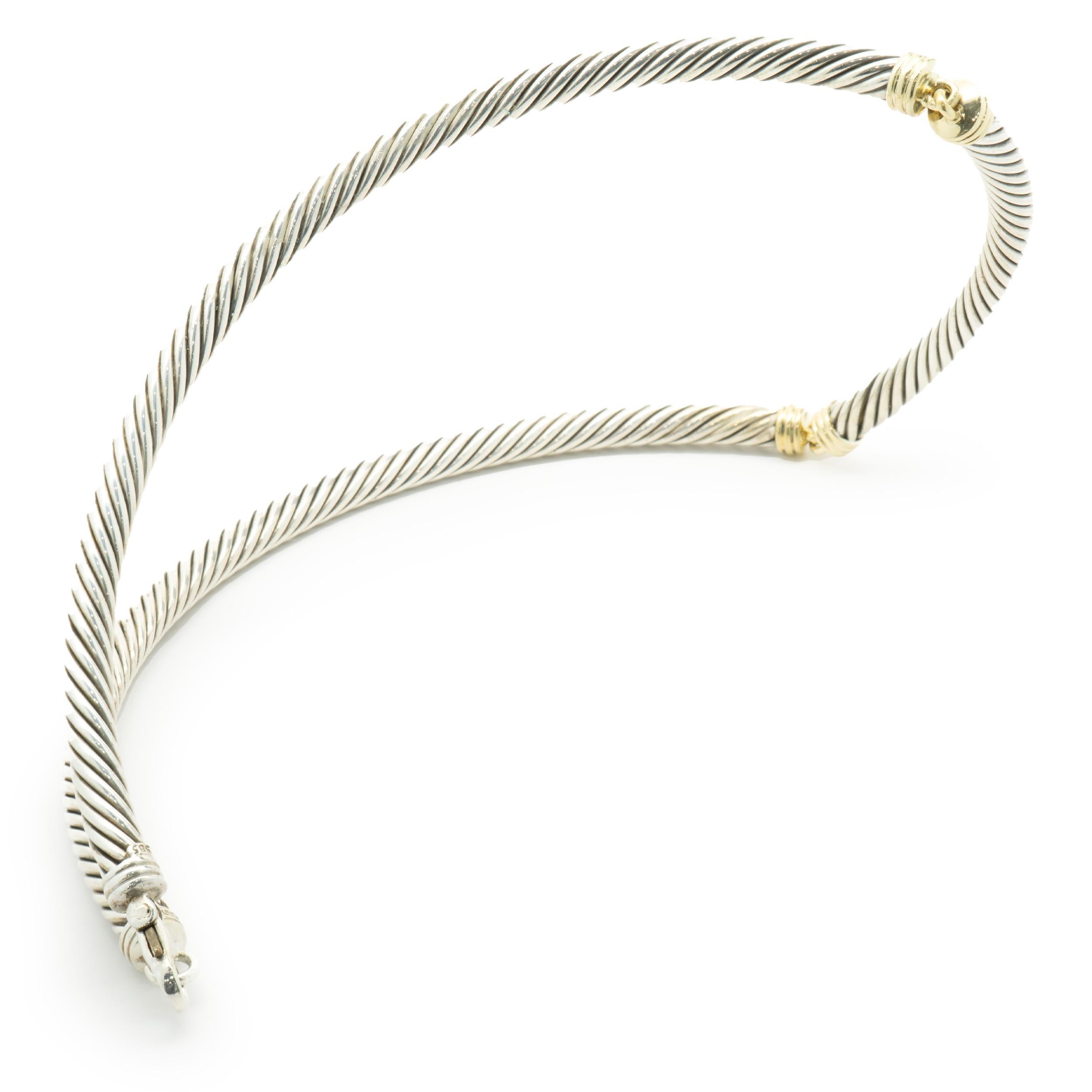 Designer: David Yurman
MATERIAL: Sterlingsilber / 14K Gelbgold
Abmessungen: Halskette misst 16-Zoll

Keine Box oder Papiere enthalten
Garantiert authentisch durch den Verkäufer
