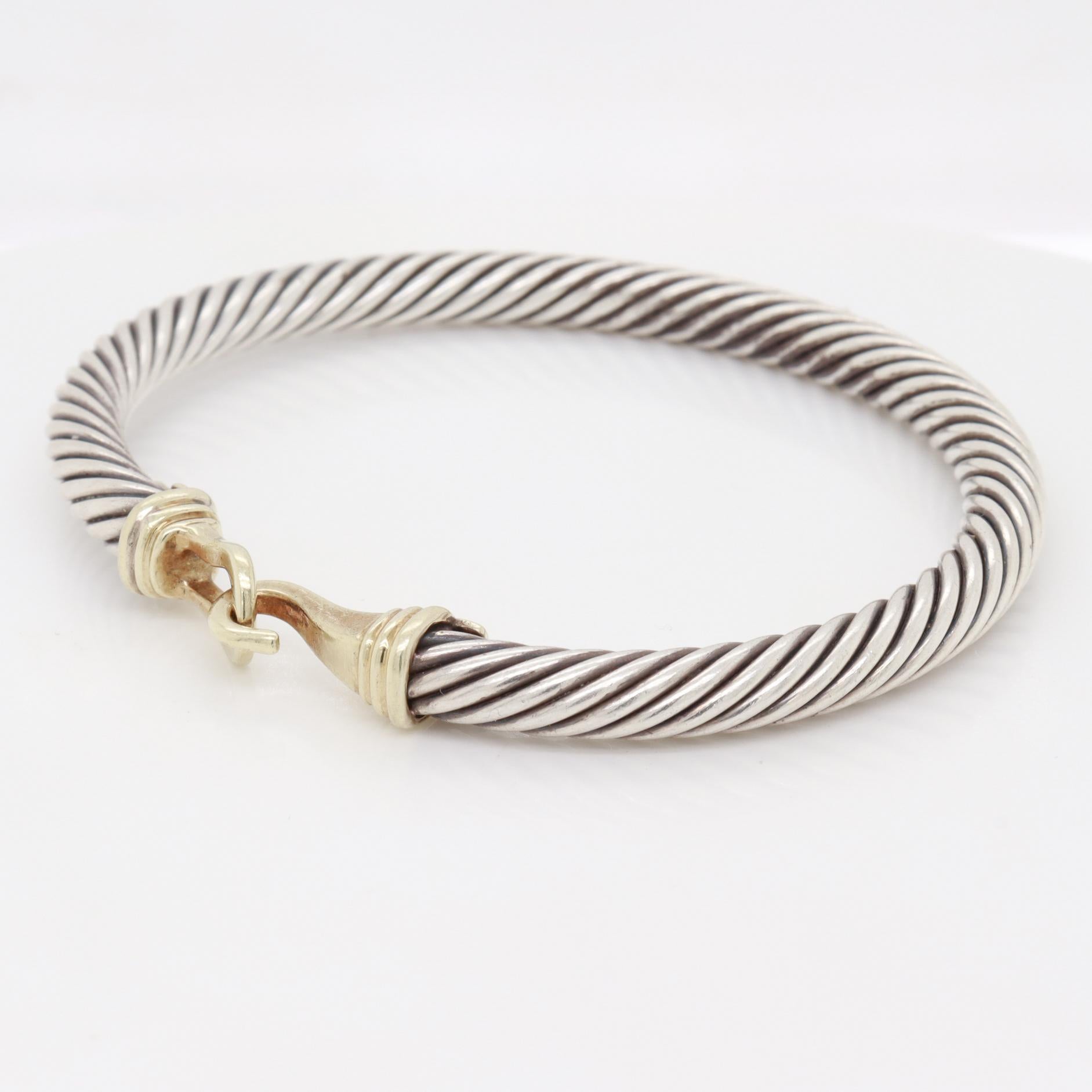 David Yurman Sterling Silver & 14K Gold 7mm Gold Buckle Classic Cable Bracelet Unisexe en vente