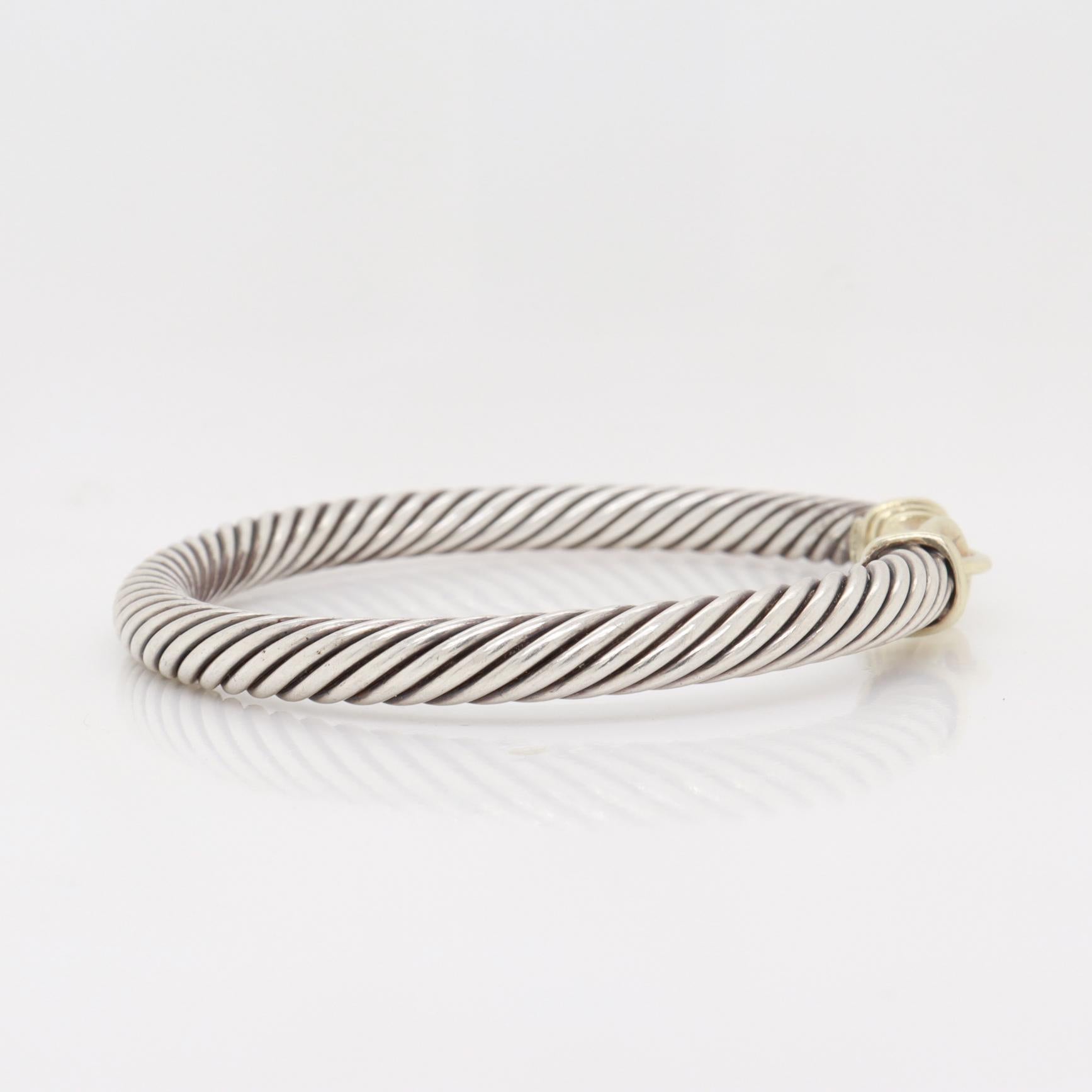 David Yurman Sterling Silver & 14K Gold 7mm Gold Buckle Classic Cable Bracelet en vente 3