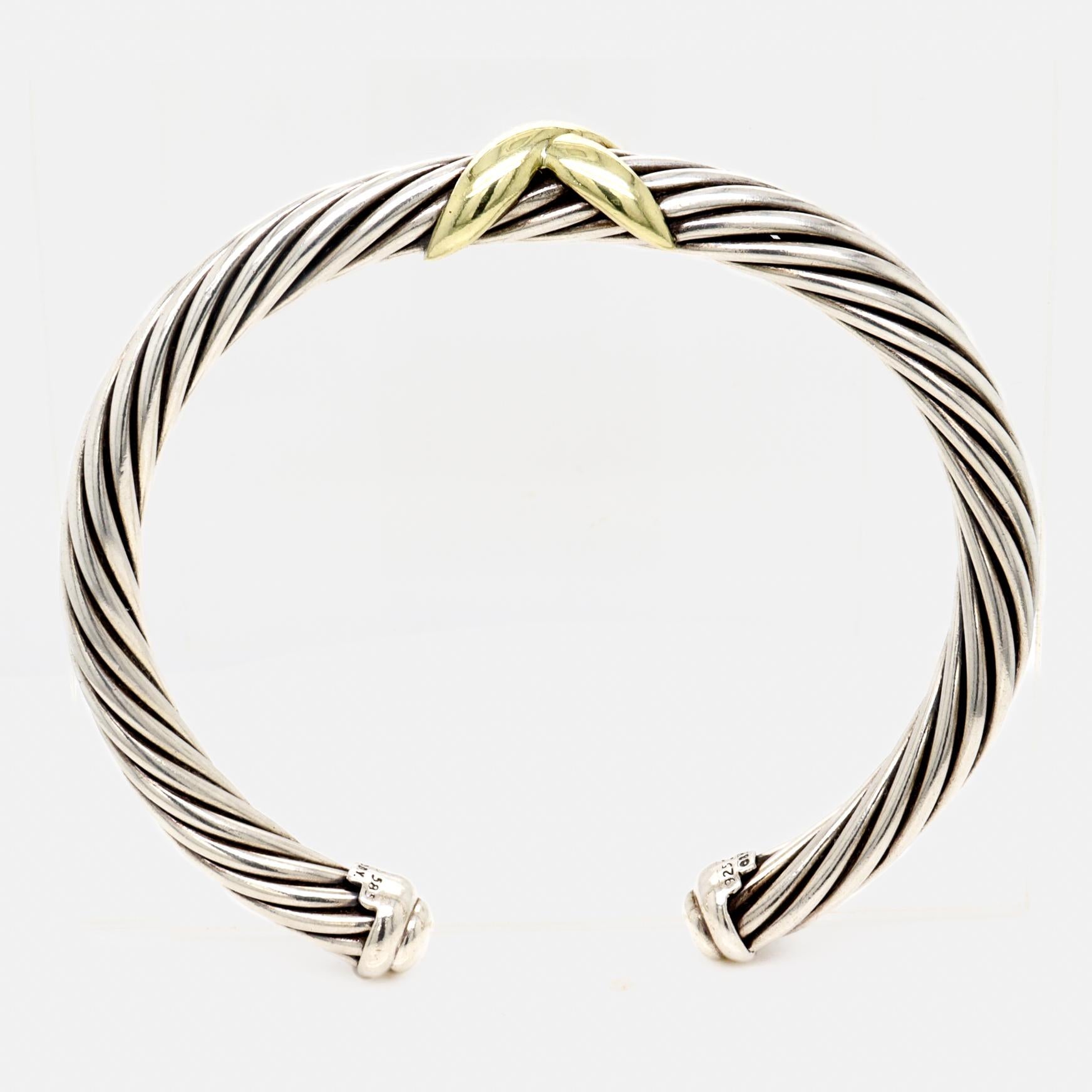 David Yurman Sterling Silver & 14K Gold X Classic Cable Station 7mm Bracelet Bon état - En vente à Philadelphia, PA