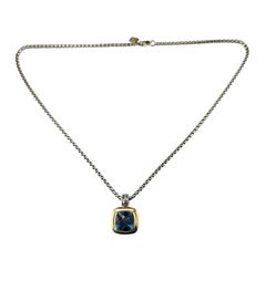 David Yurman Halskette mit Anhänger „Albion“ aus Sterlingsilber und 18-karätigem Gold mit blauem Topas, Art.-Nr. 25477