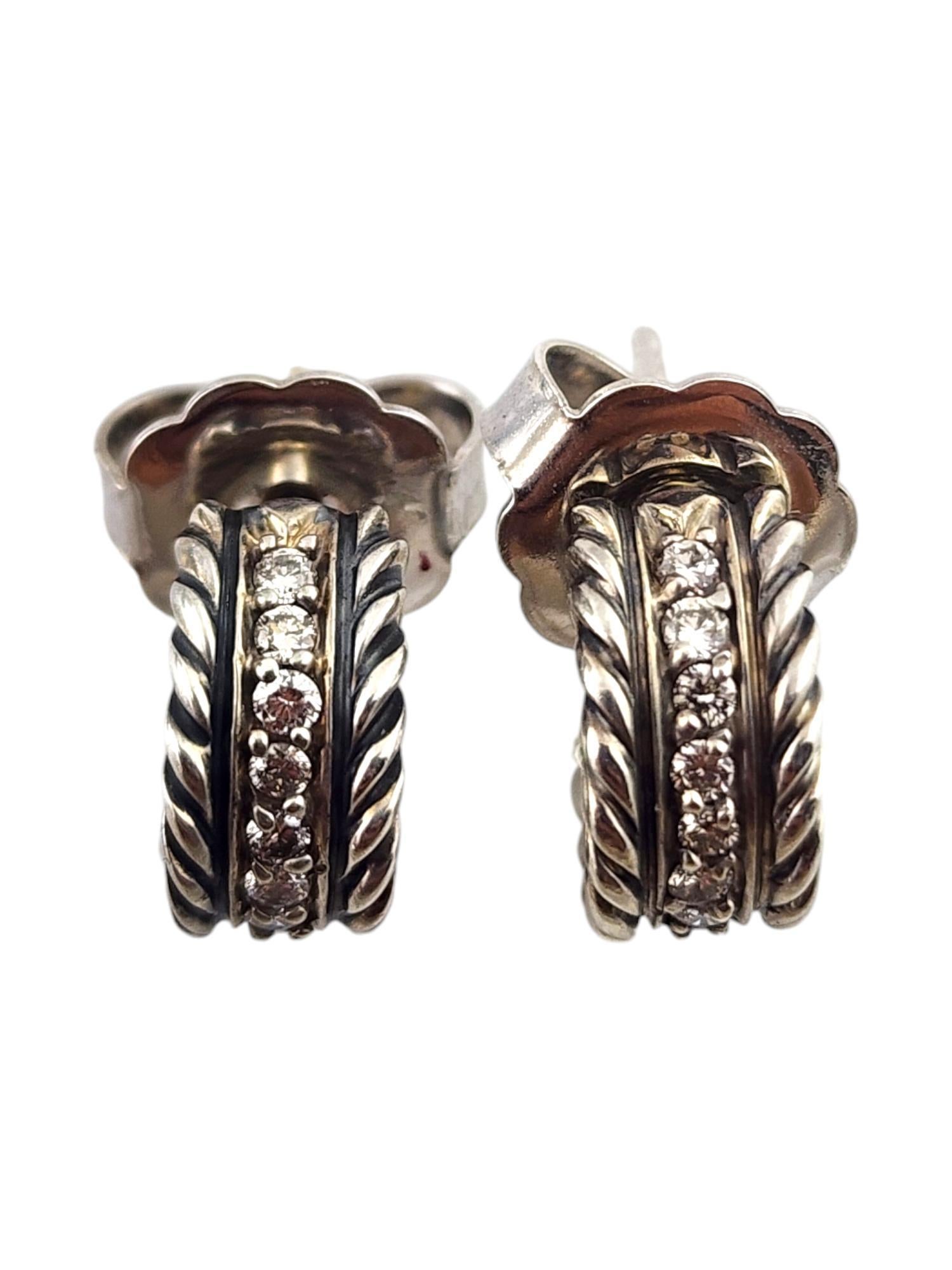 David Yurman Sterling Silver 18K White Gold Diamond Mini Hoop Earrings #18555 In Good Condition In Washington Depot, CT