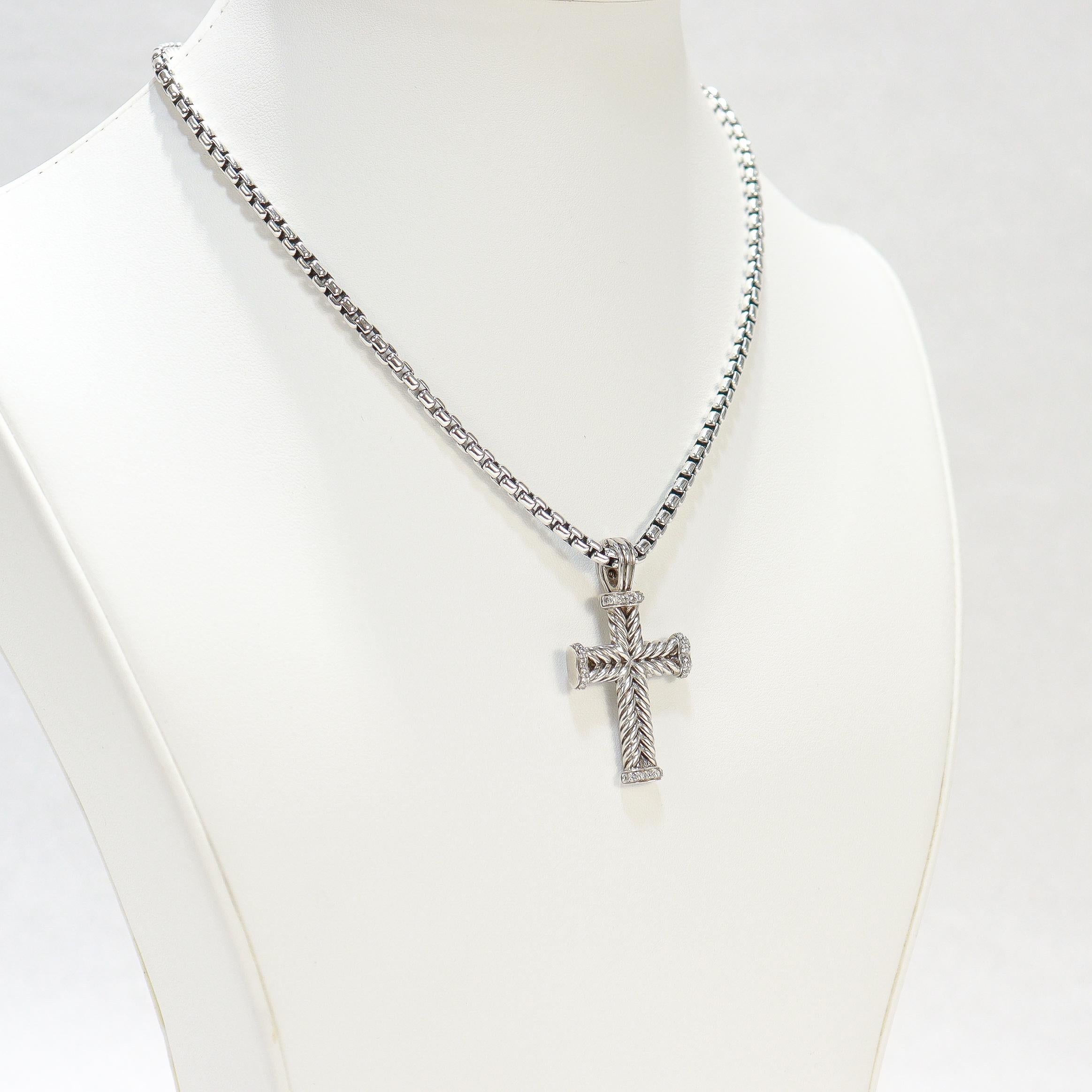 da uomo o donna David Yurman - Collana con ciondolo a forma di croce e diamanti in argento sterling da 33 mm - e David Yurman - Collana con ciondolo a forma di croce e diamanti in vendita