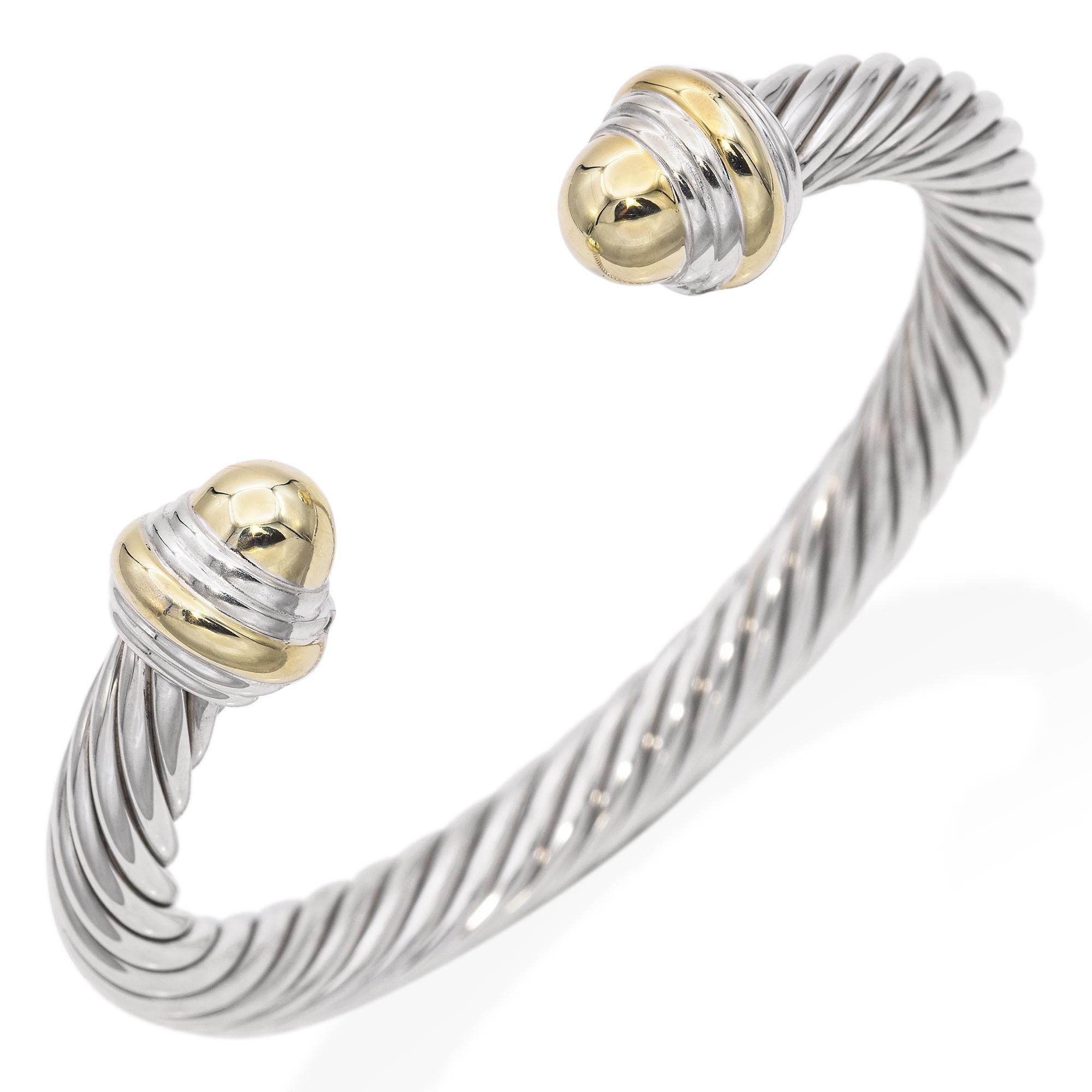 David Yurman Pulsera brazalete cable de plata de ley y oro amarillo de 14 quilates en Bueno Estado en New York, NY