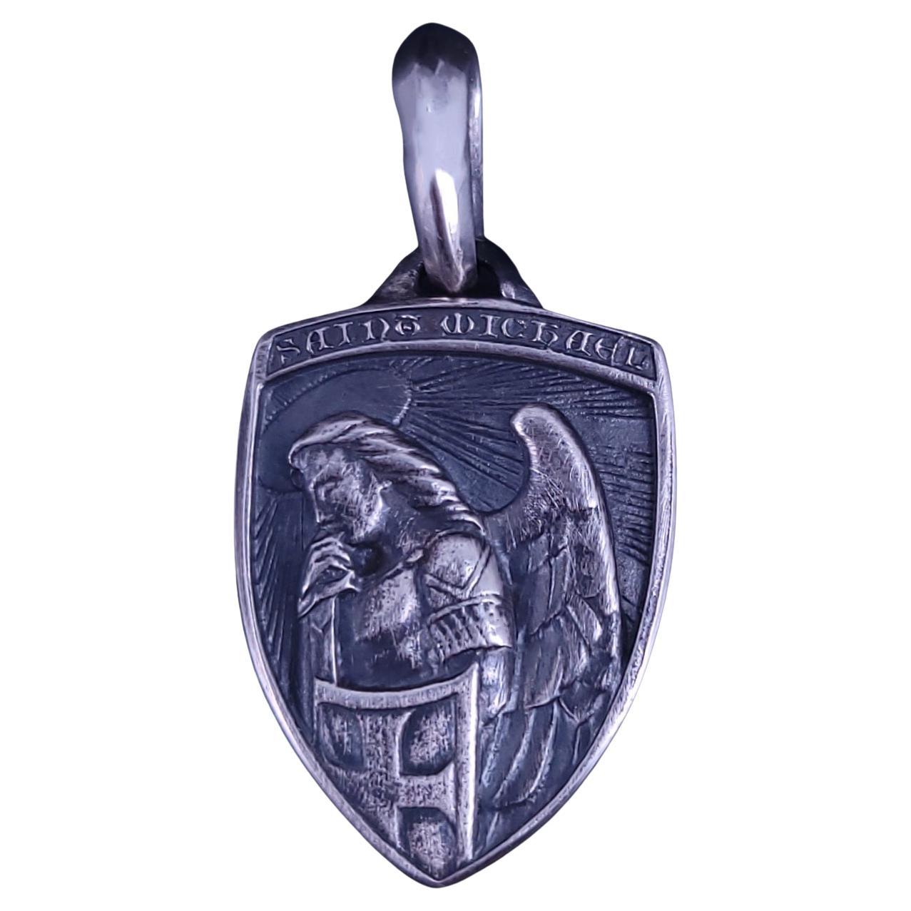 David Yurman Sterling Silver Angel Pendant Necklace, 25.2mm Long For Sale