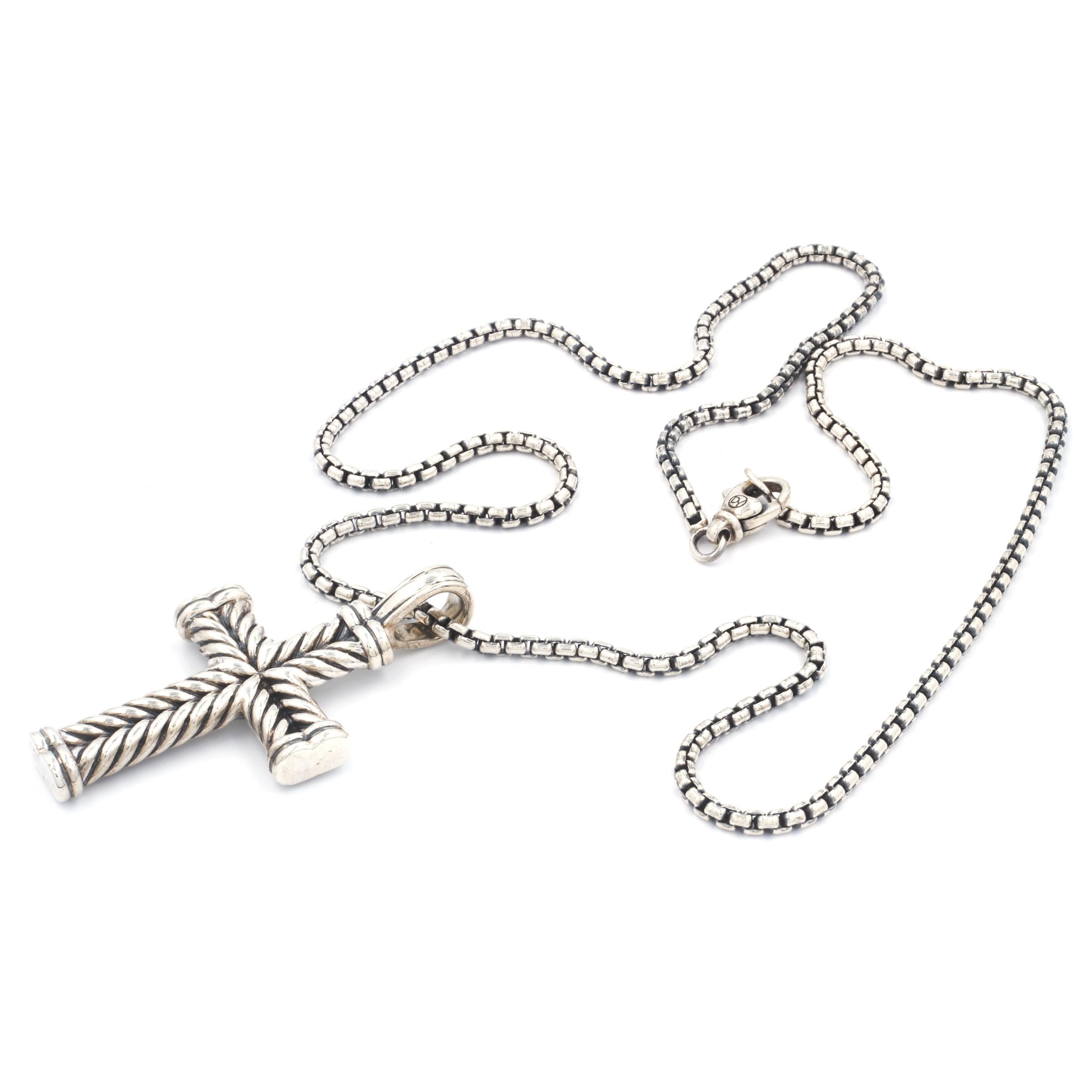 David Yurman Sterling Silver Chevron Cable Cross Necklace In Excellent Condition In Scottsdale, AZ