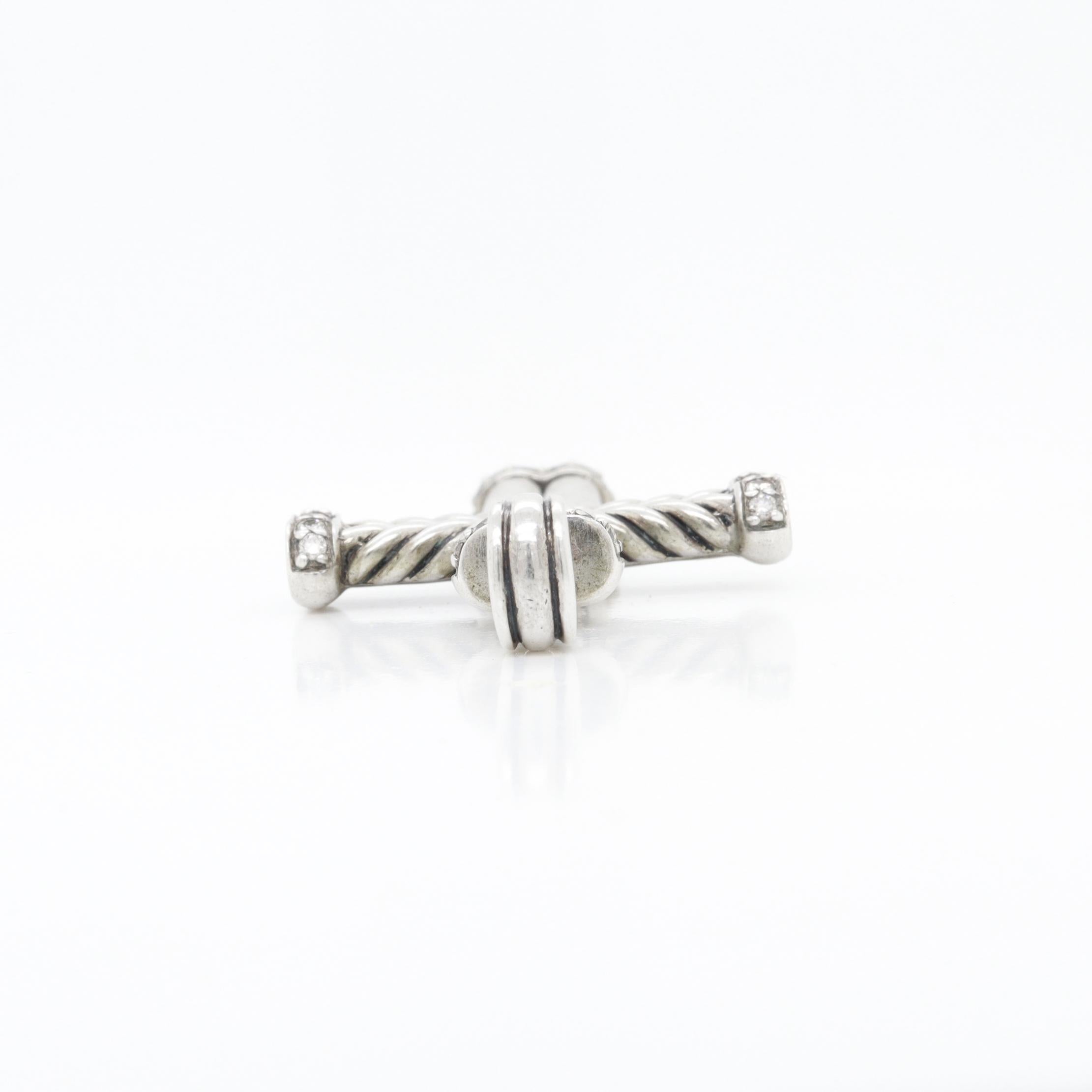 Pendentif en argent David Yurman Chevron Cross avec diamants en vente 1