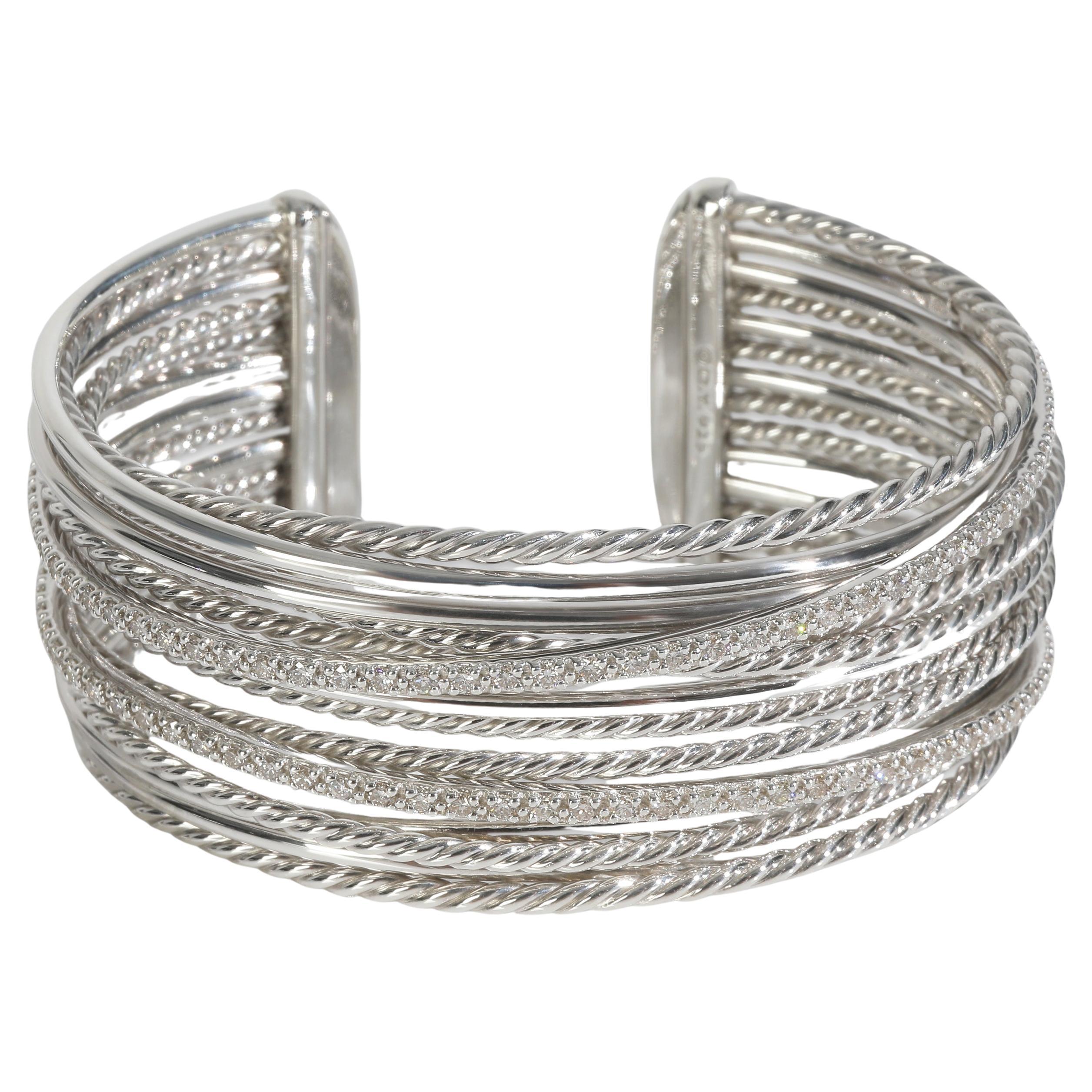 David Yurman Bracciale largo a incrocio con diamanti in argento sterling in vendita