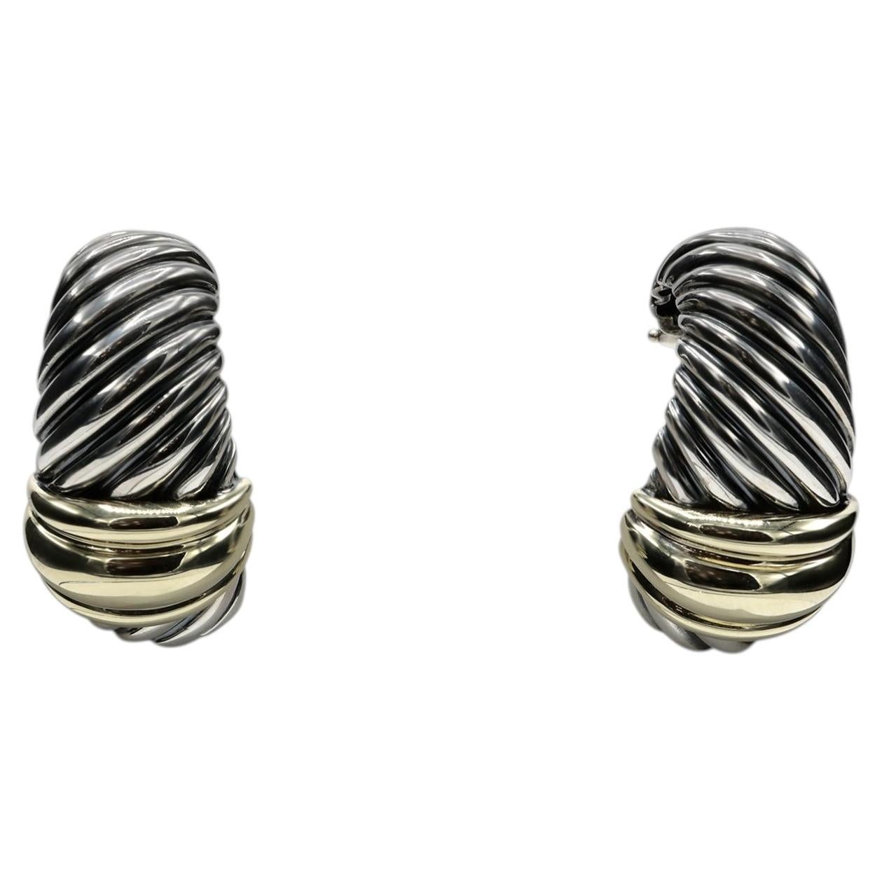 Orecchini a cerchio con cavo a gamberetto in argento sterling e oro di David Yurman