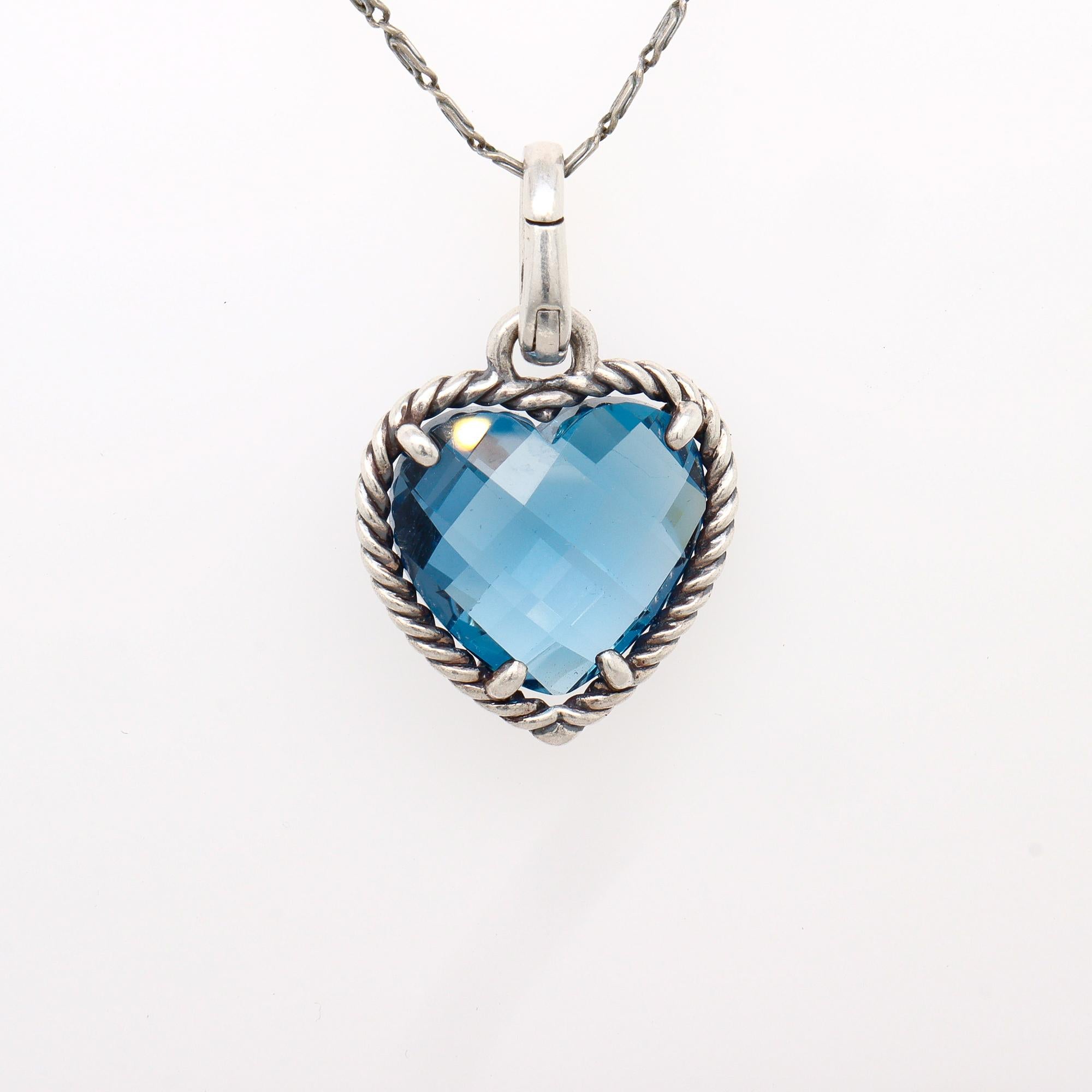 David Yurman Sterling Silber & Londoner Blautopas Figuraler Herz-Anhänger (Perle) im Angebot