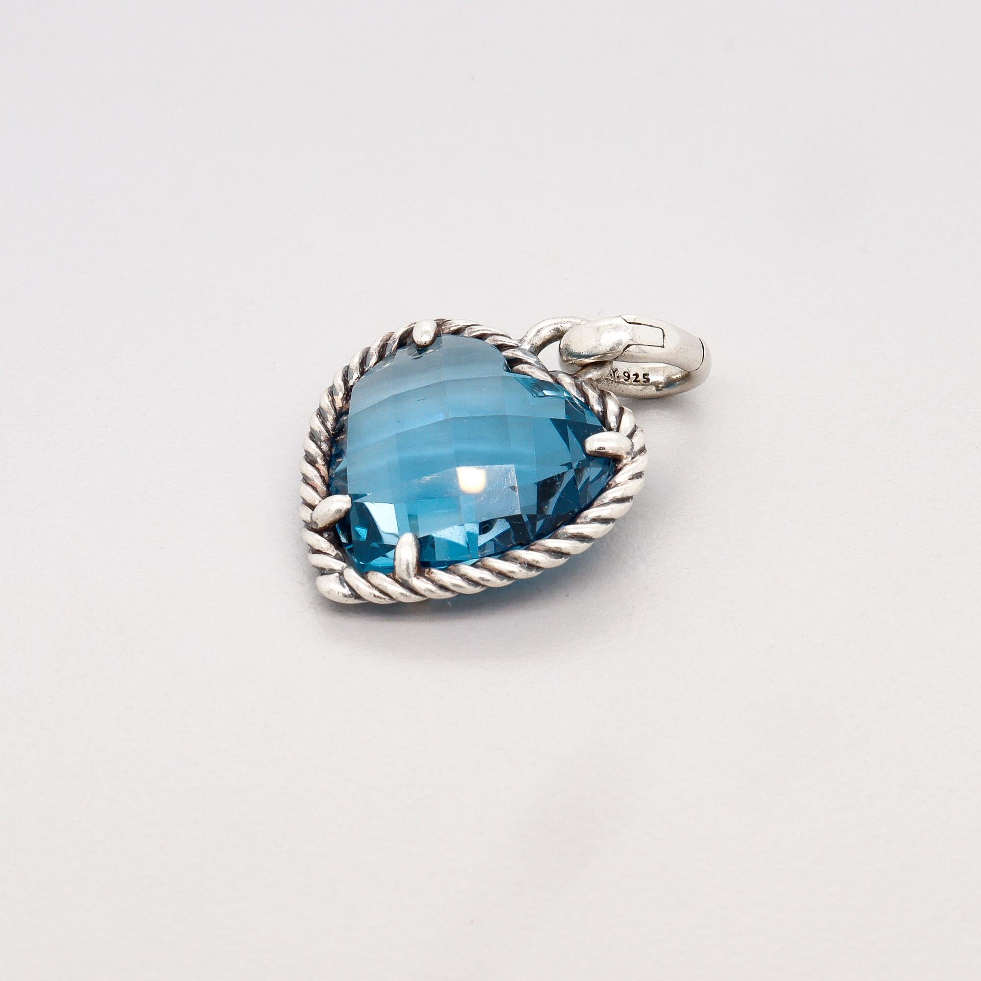 David Yurman Sterling Silber & Londoner Blautopas Figuraler Herz-Anhänger Damen im Angebot