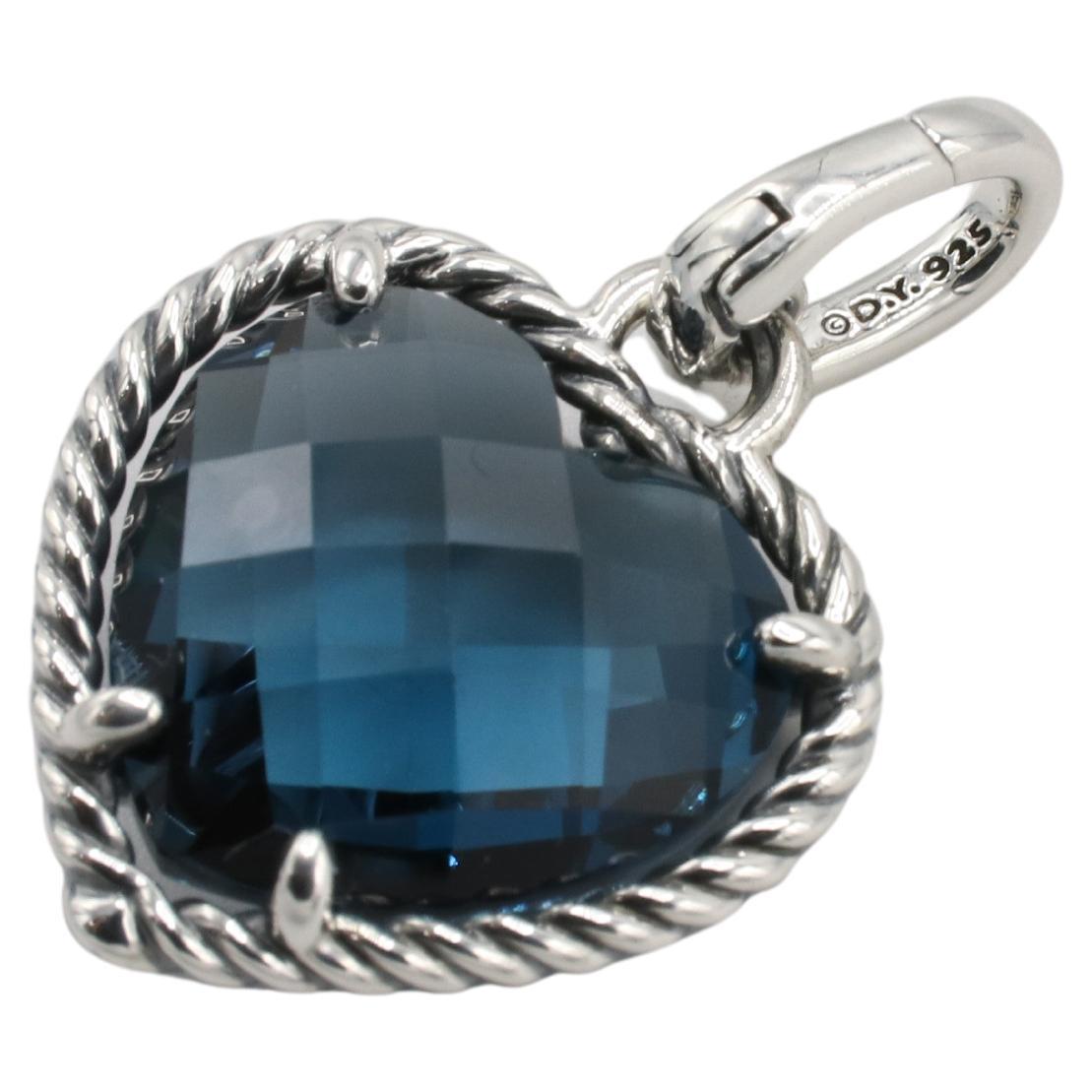 David Yurman Sterling Silber Londoner Blautopas Herz Charme Enhancer Anhänger (Moderne) im Angebot