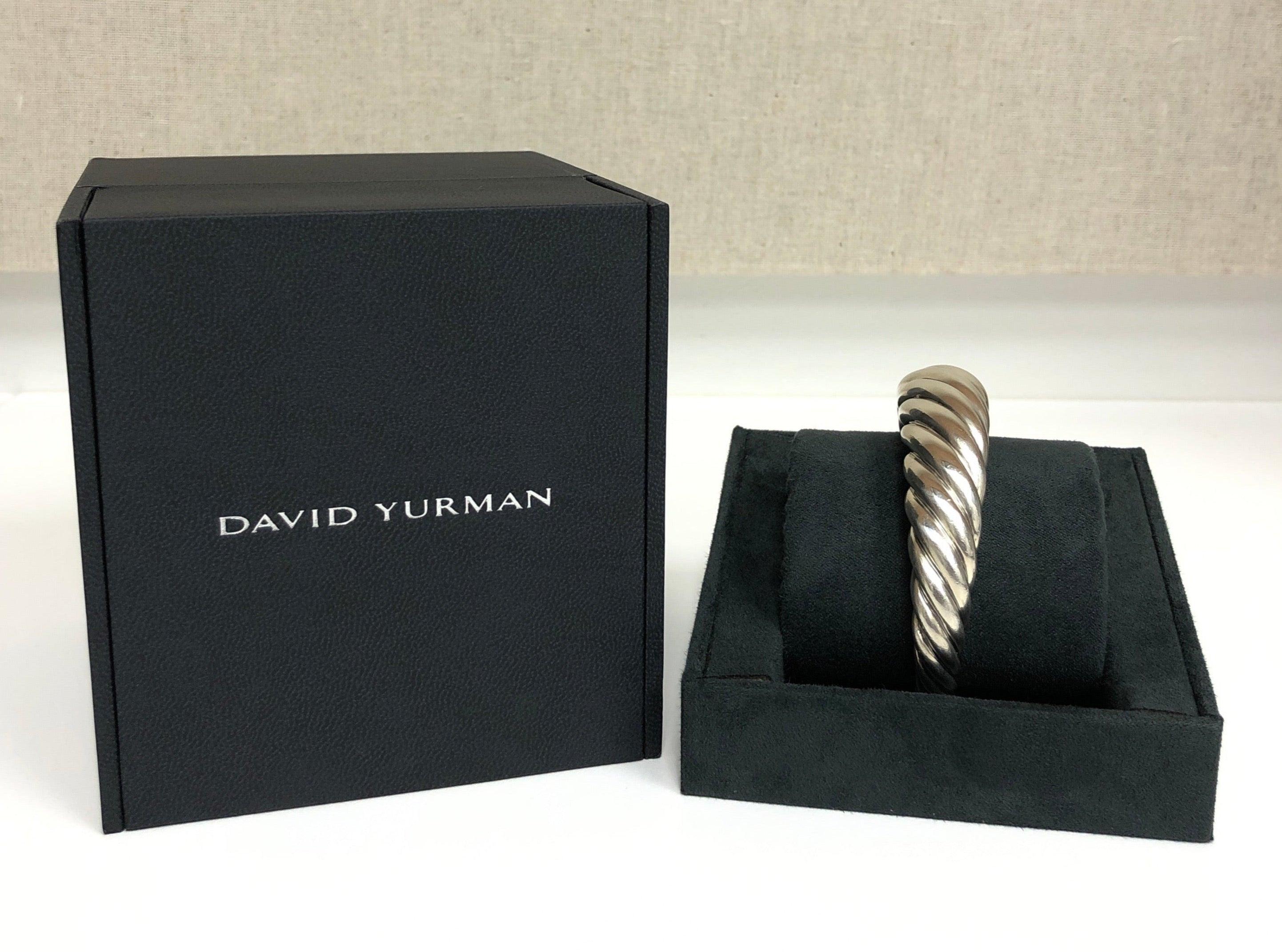 David Yurman Sterling Silver Pure Form Cable Bangle Bracelet Medium Size In Excellent Condition In New York, NY