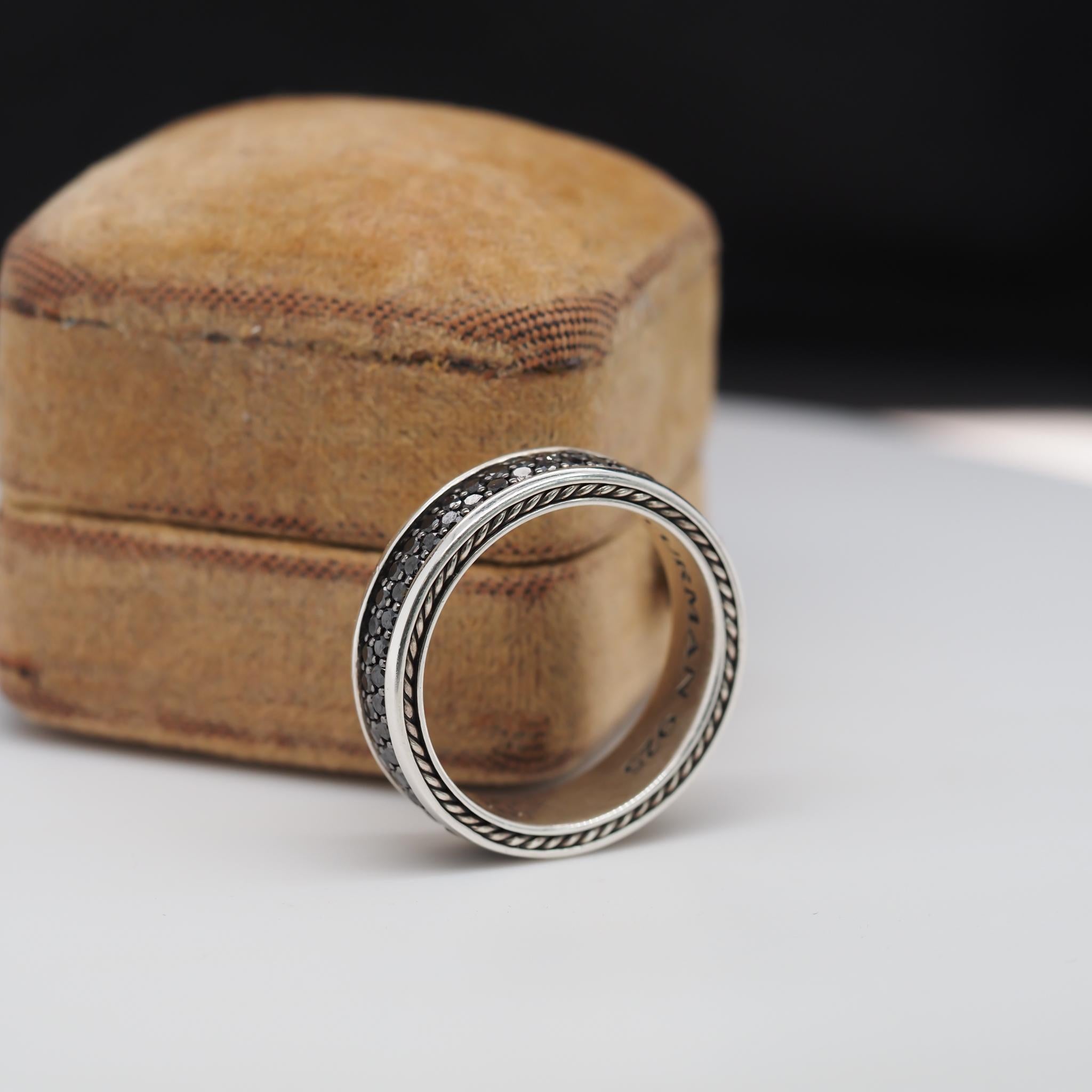 Zweireihiger David Yurman-Ring aus Sterlingsilber mit schwarzen Diamanten, stromlinienförmig (Zeitgenössisch) im Angebot