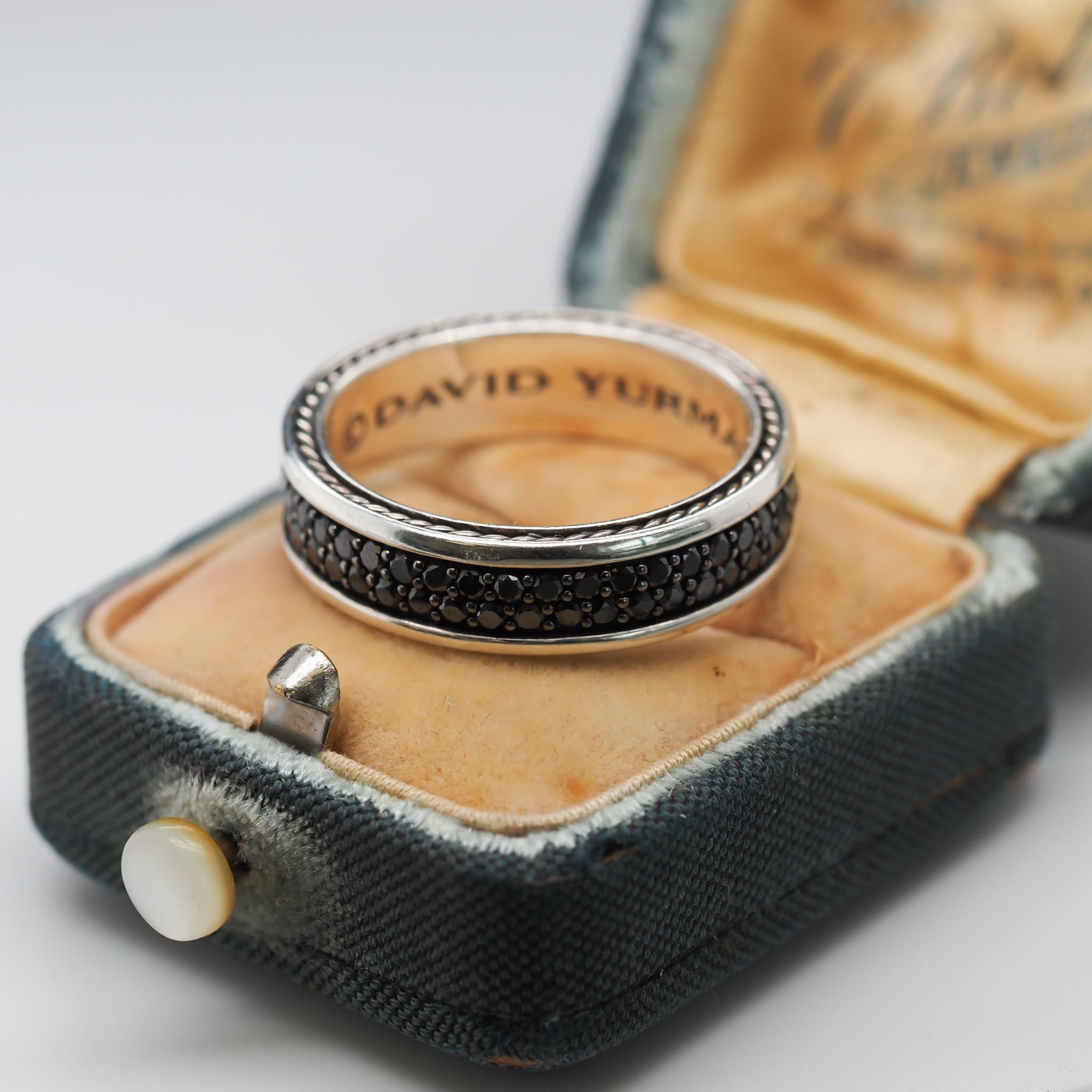 Zweireihiger David Yurman-Ring aus Sterlingsilber mit schwarzen Diamanten, stromlinienförmig (Rundschliff) im Angebot