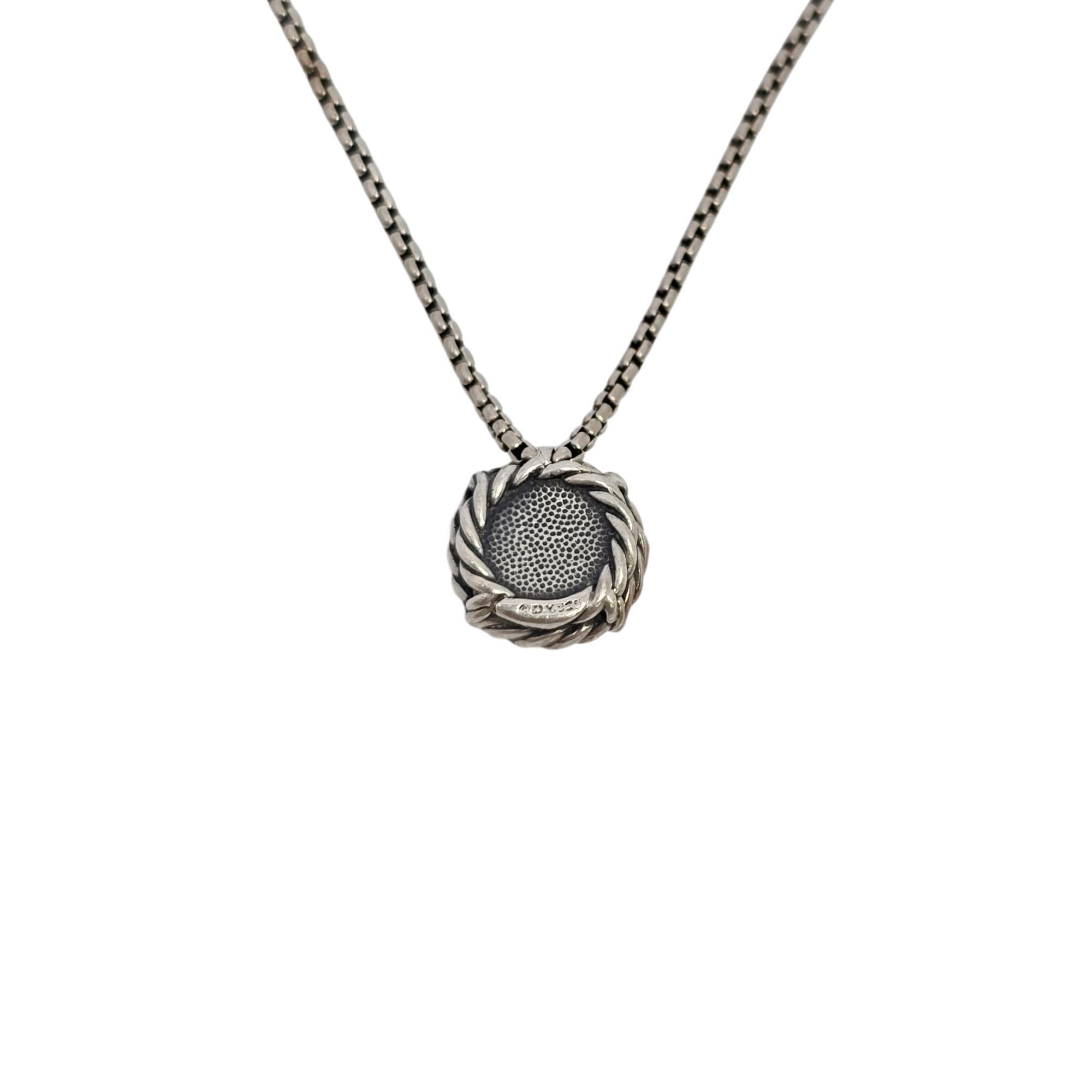 David Yurman sterling silver turquoise chatelaine pendant necklace.

A beautifully vibrant round turquoise set in a twist rope frame on a delicate box chain.

Chain measures approx 18 1/2