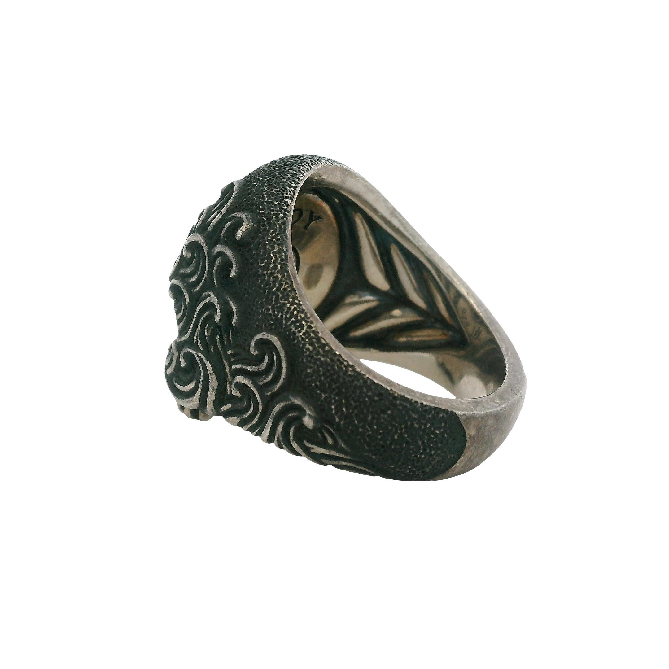 David Yurman Sterling Silver with Black Diamonds Waves Skull Ring For Sale 3
