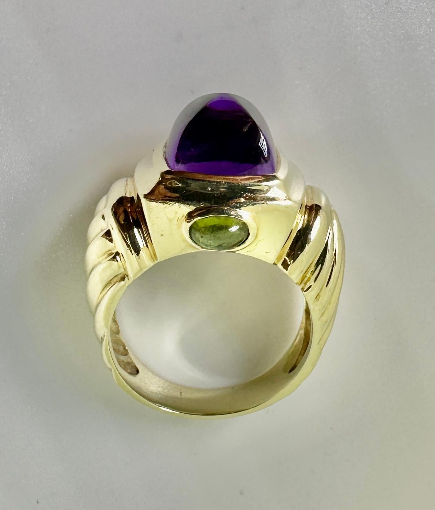 David Yurman Sugarloaf Amatista siberiana Anillo de turmalina verde Oro de 14 quilates Cabujón de pan de azúcar en venta