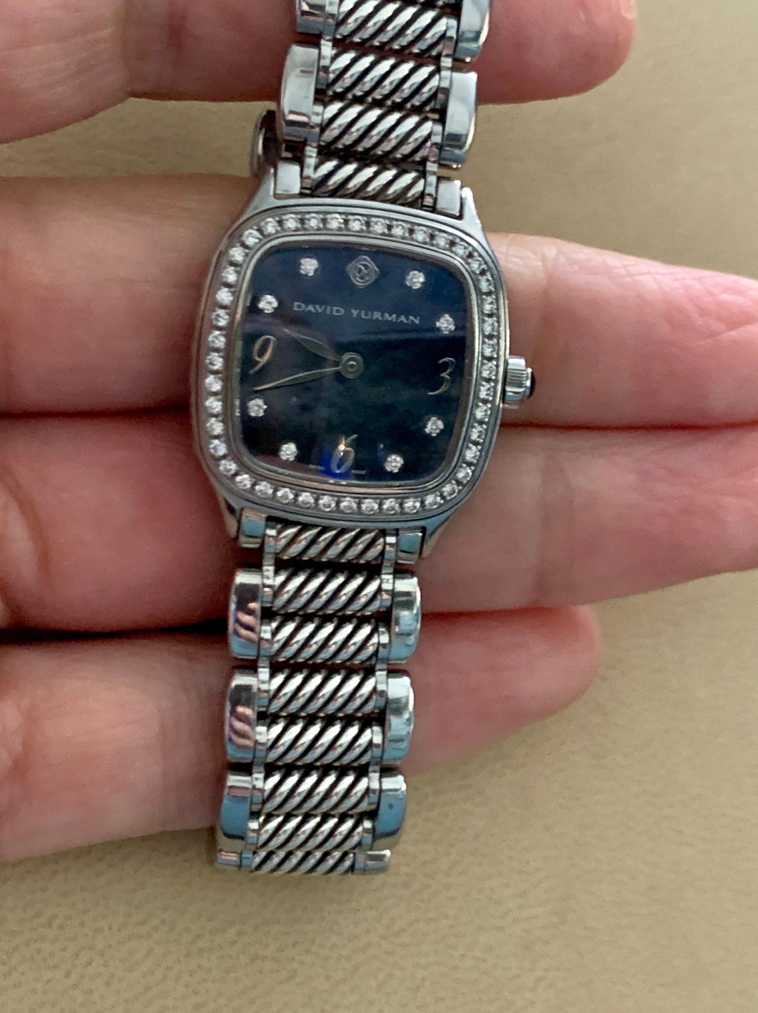 David Yurman Montre Thoroughbred Face en acier inoxydable, quartz et diamants avec lunette MOP 9