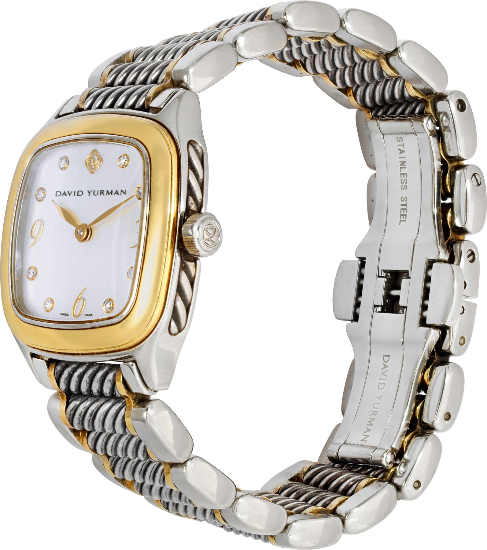 David Yurman Thoroughbred in 18k yellow gold and stainless steel. 26 mm case size. Ref T304-XSS8. Fine Pre-owned David Yurman Watch.

 Certified preowned Classic David Yurman Thoroughbred T304-XSS8 watch is made out of Gold and steel on a 18k &