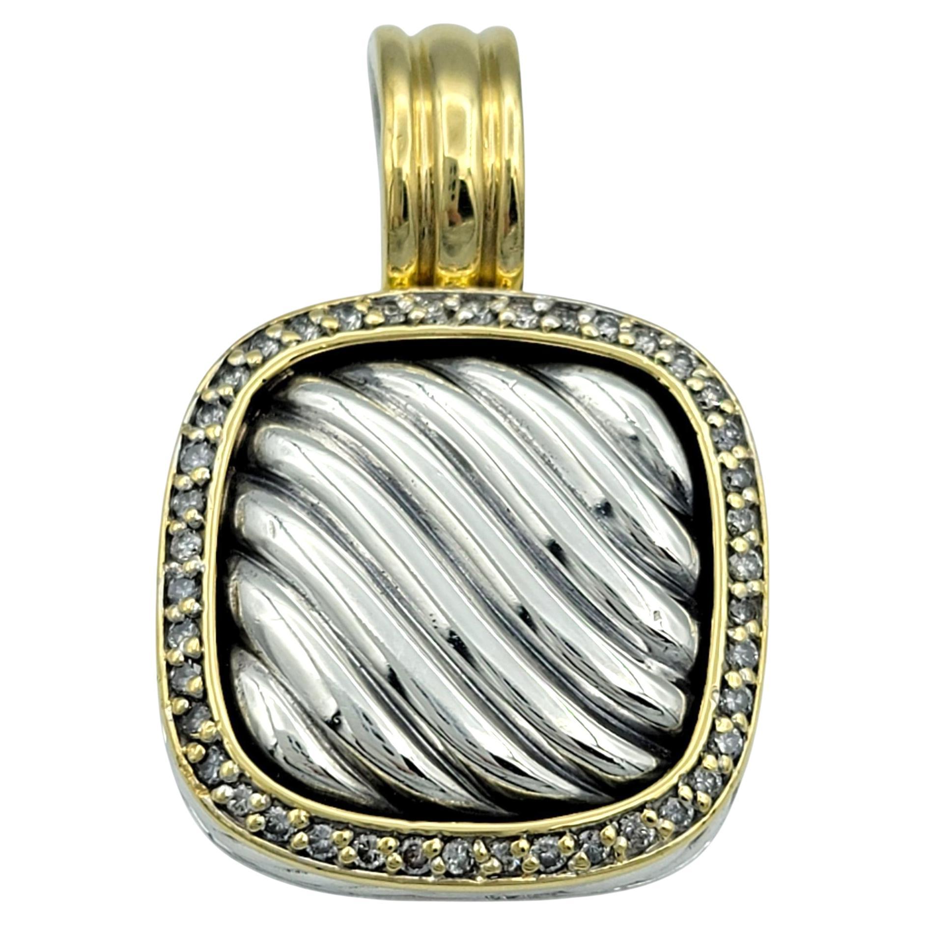 David Yurman Thoroughbred Pendant with Diamonds Silver and 18 Karat Yellow Gold en venta