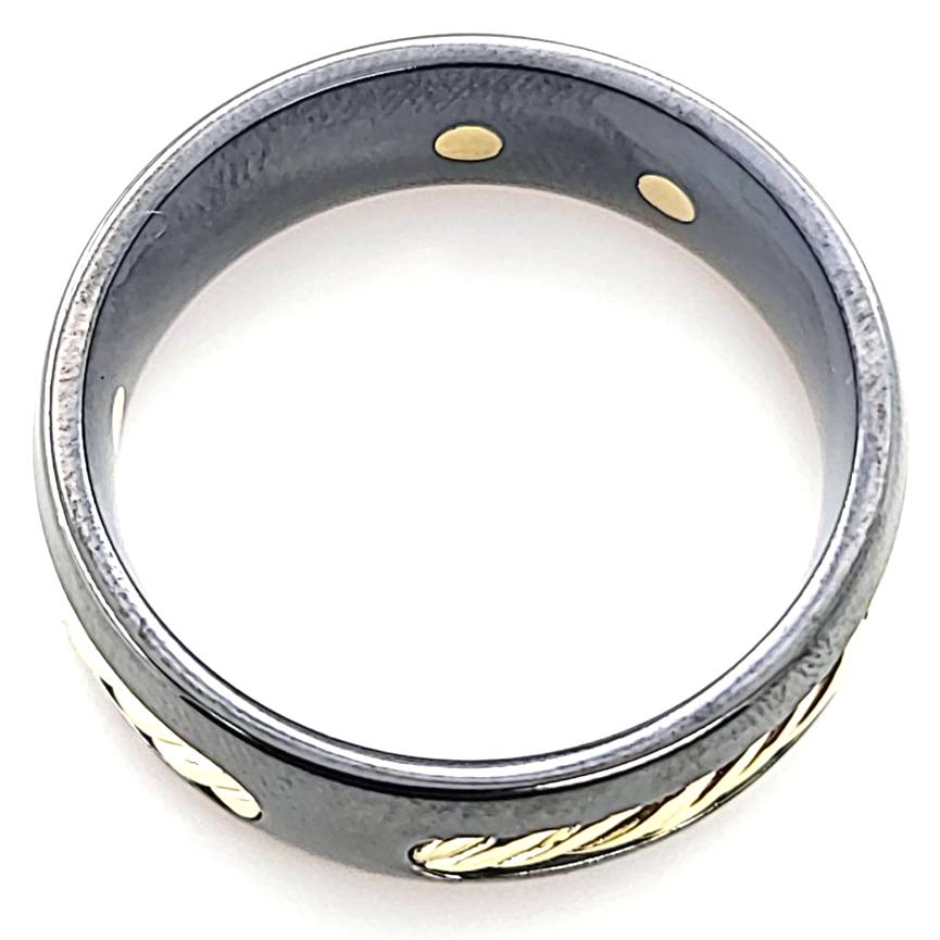 David Yurman Titanium and 18 Karat Yellow Gold 7.2mm Band Featuring Rope Design. Finger Size 11. $750 MSRP.