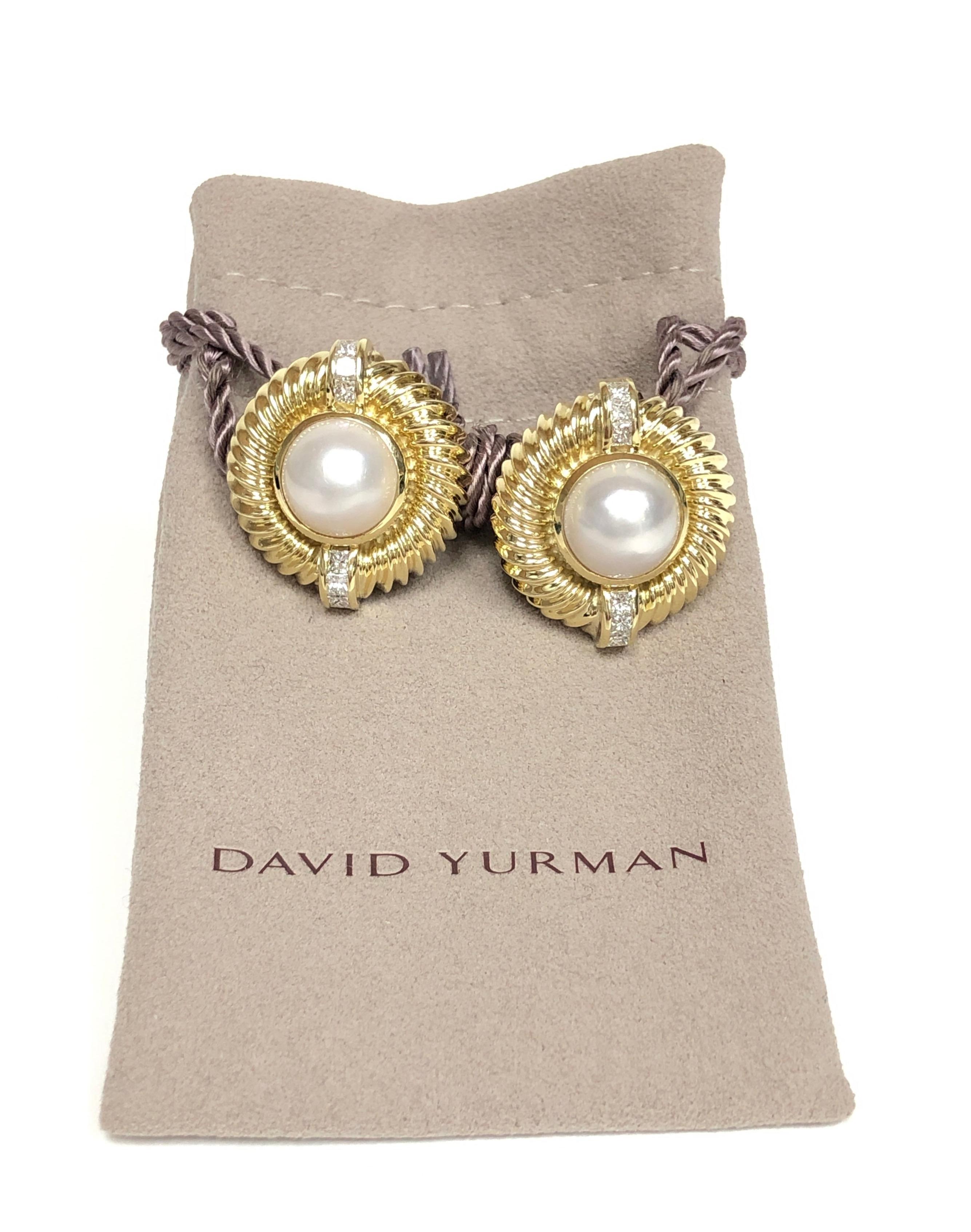 David Yurman Vintage 14 Karat Yellow Gold Mabe Pearl Diamonds Clip Earrings In Good Condition In New York, NY