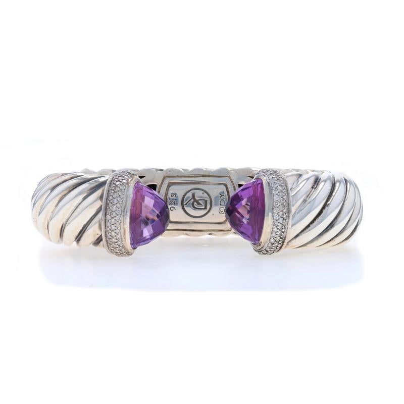 Marchio: David Yurman
Collection'S: Waverly
Design:  Braccialetto Taglia Media

Contenuto del metallo: Argento Sterling

Informazioni su A. Stone

Ametista naturale
Taglio: Sfaccettato

Diamanti naturali
Carati: .55ctw
Taglio: Rotondo
