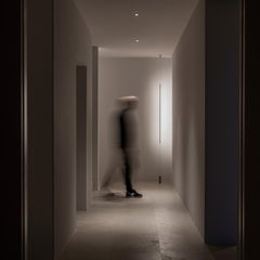 Davide Groppi MASAI Stehleuchte in mattem Schwarz von Davide Groppi Maurizio Mancini