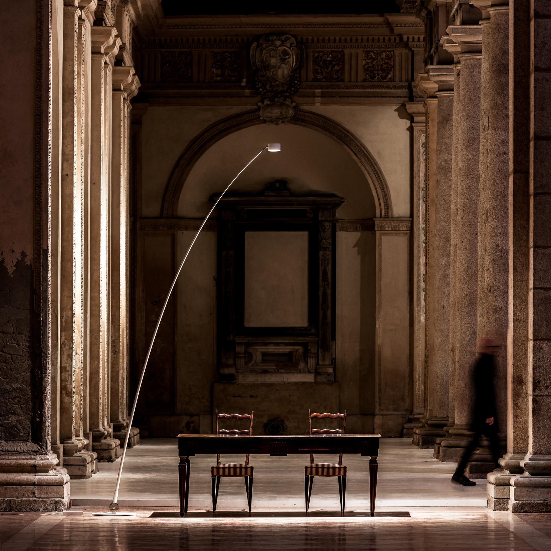 Davide Groppi SAMPEI Medium floor lamp in Matt Black by Enzo Calabrese For Sale 2