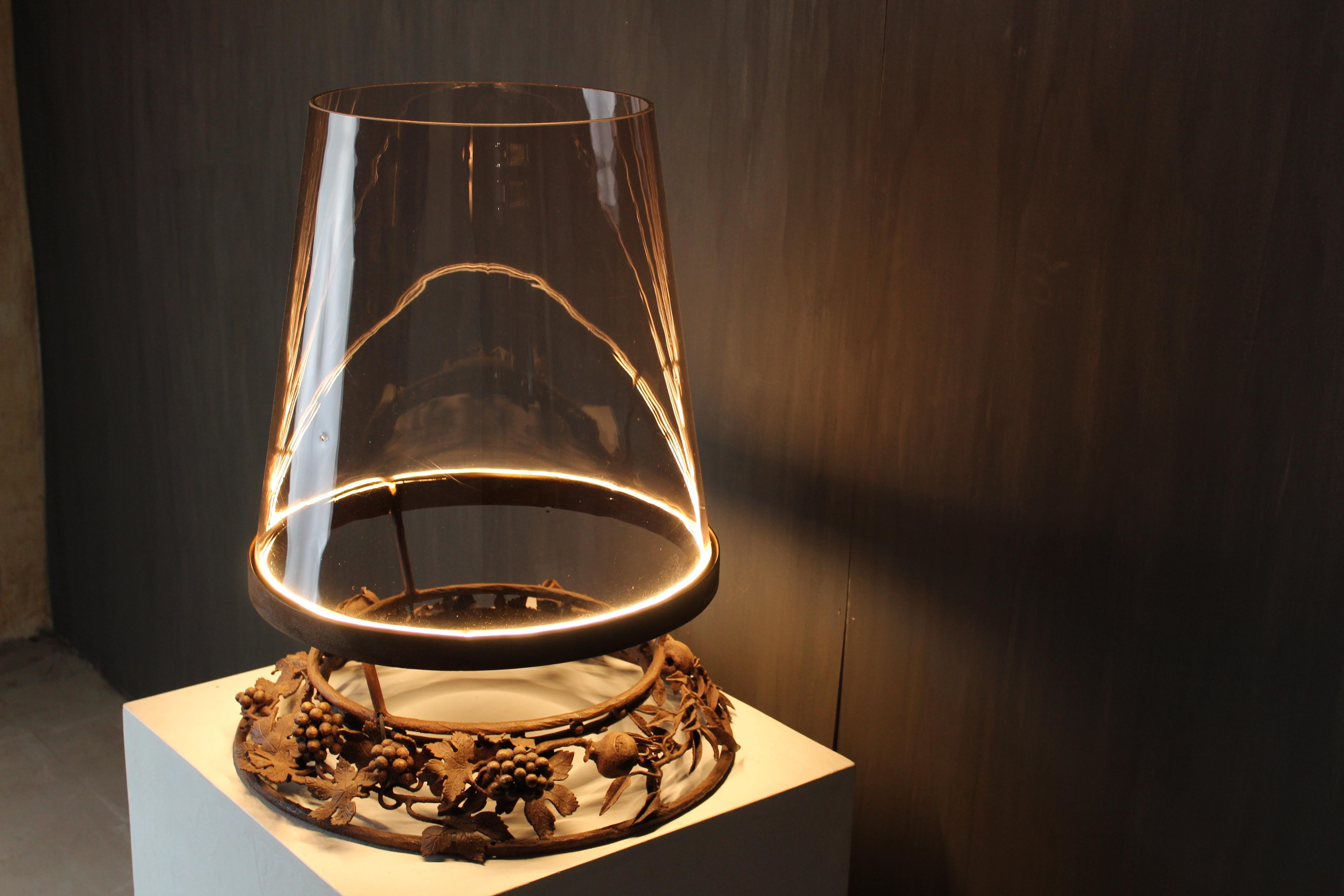 Organic Modern Davide Moretto “Effusione tra Rose ed Uva” Table Lamp in Corten and Murano Glass For Sale