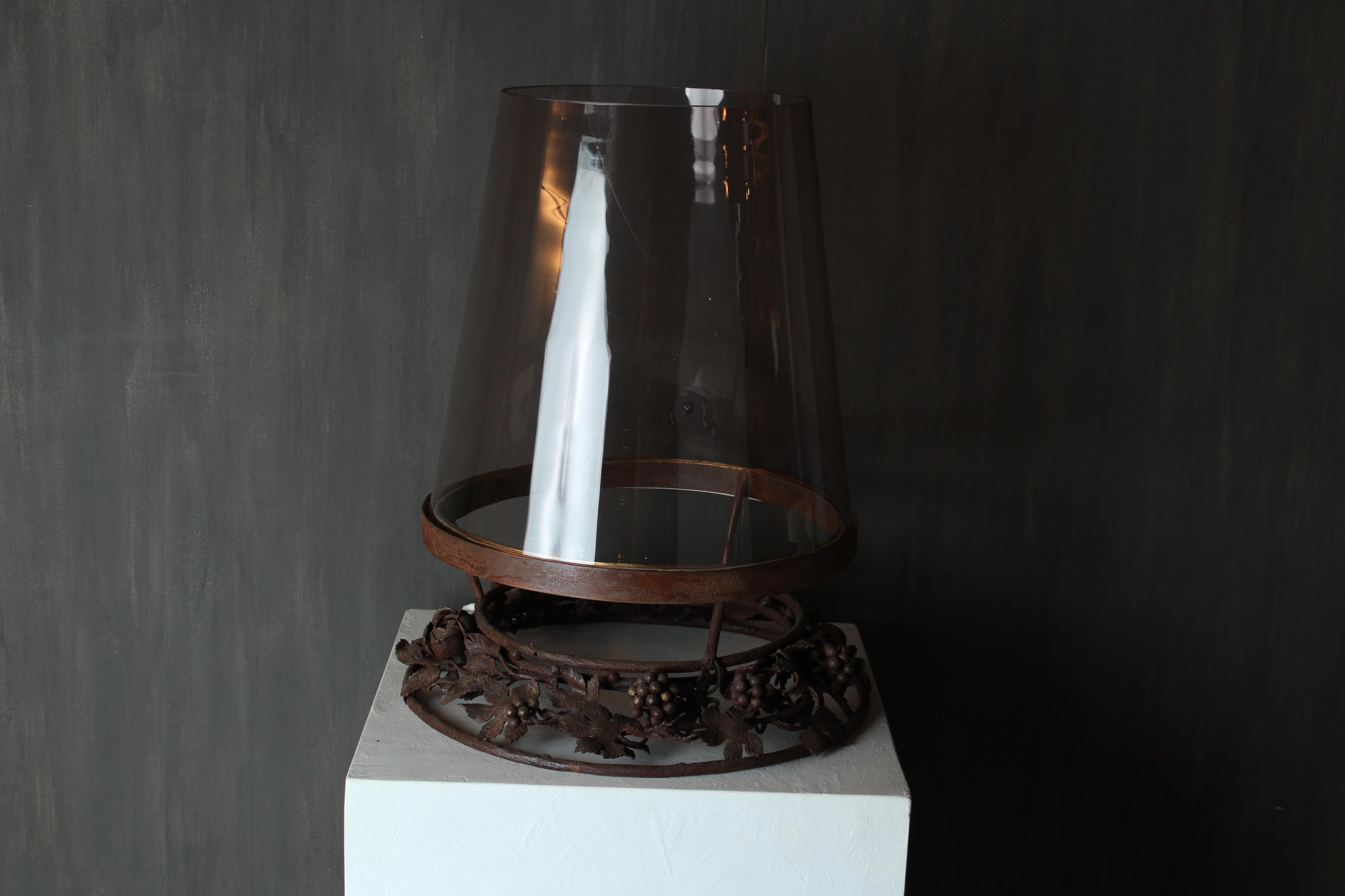 Italian Davide Moretto “Effusione tra Rose ed Uva” Table Lamp in Corten and Murano Glass For Sale