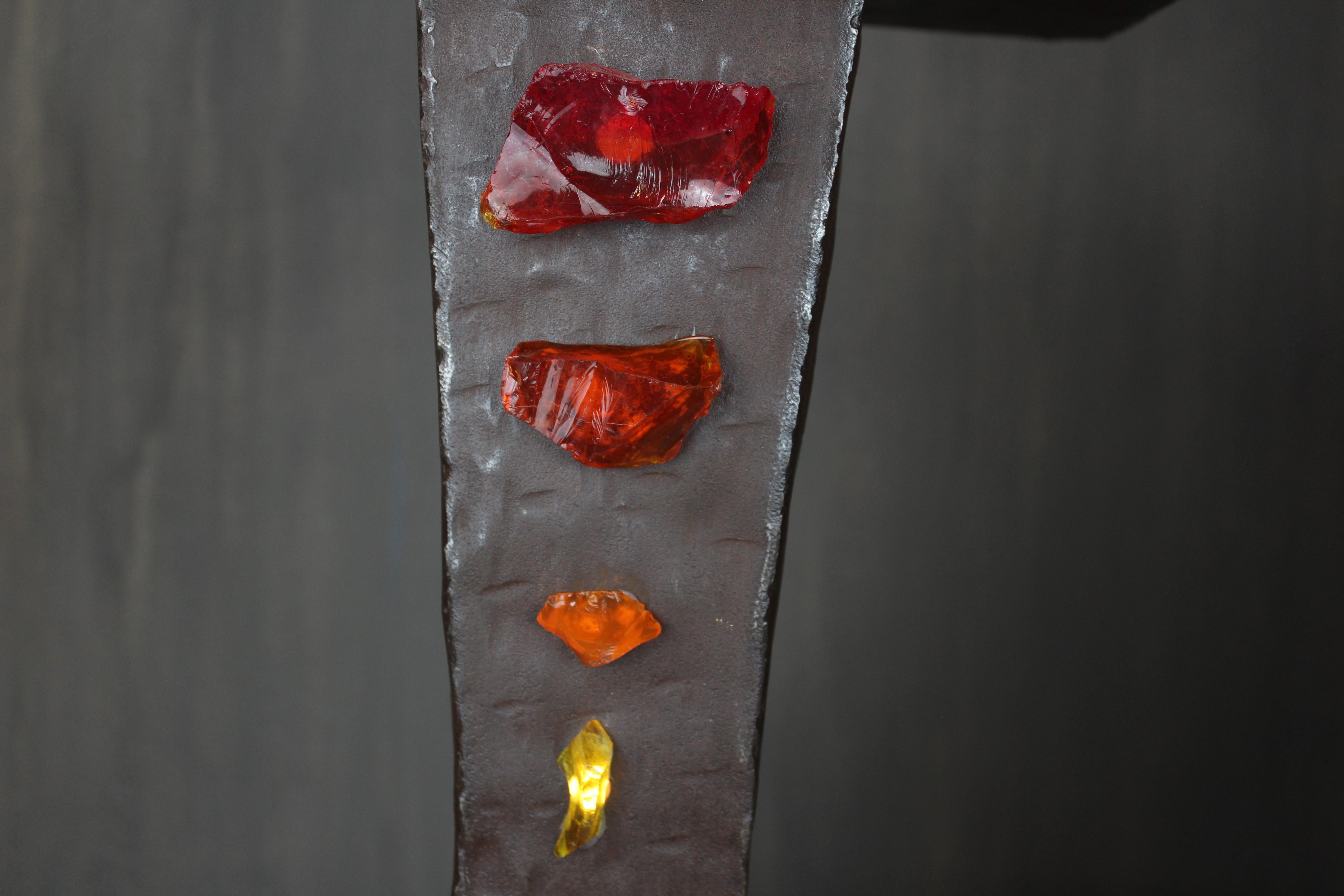 Davide Moretto Lámpara de sobremesa Figlio de acero corten con incrustaciones de cristal de Murano, Italia Moderno orgánico en venta